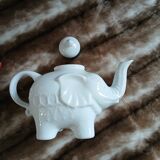 Elephant porcelain teapot