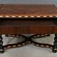 Table, bureau en marqueterie de bois précieux, époque Napoléon III, milieu XIXe