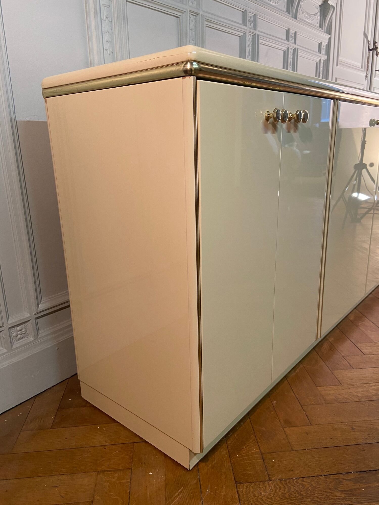 Ivory and brass wool buffet, 1970