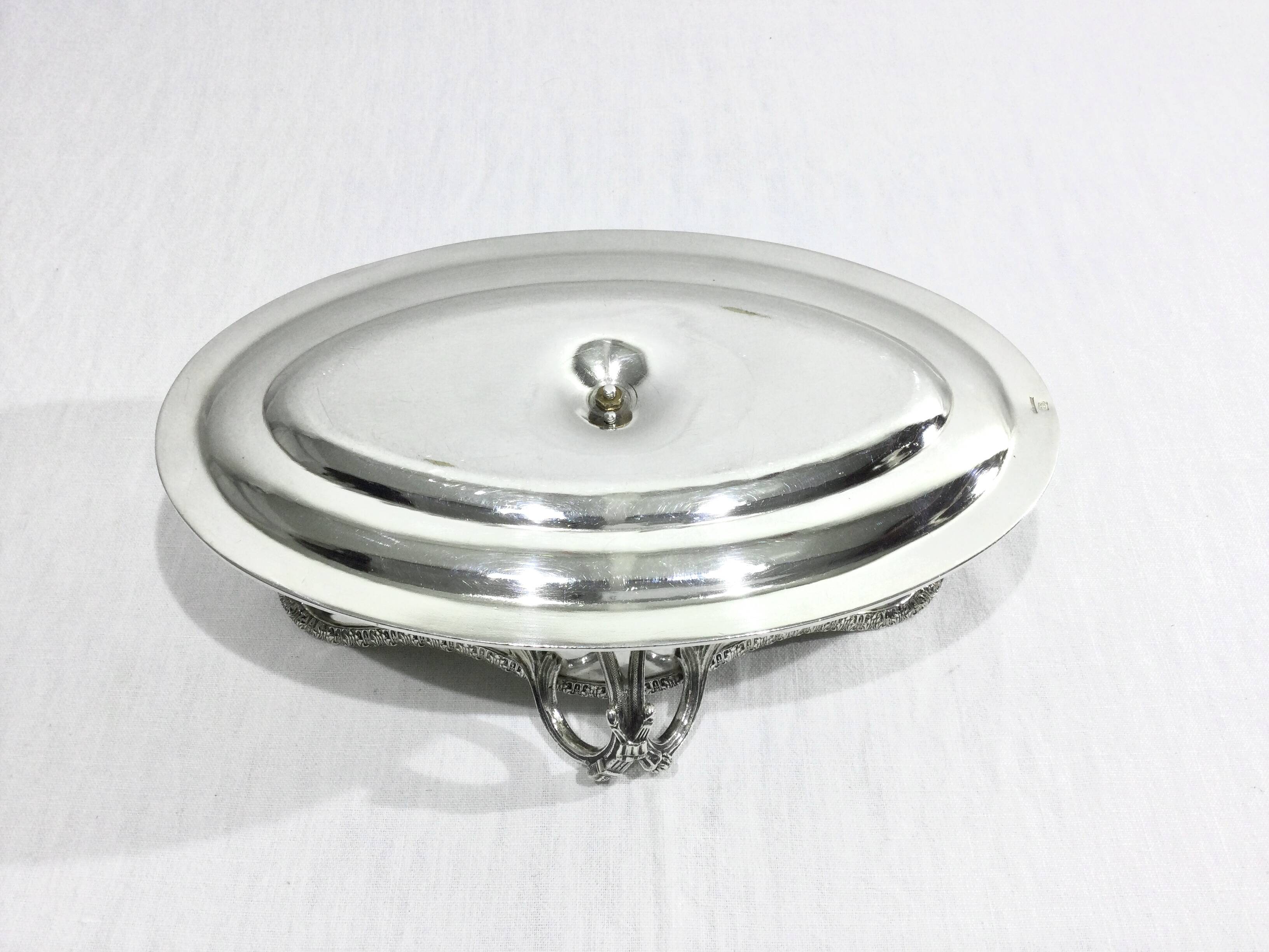 Nicolas Bourgeois – Silver Metal Gravy Boat