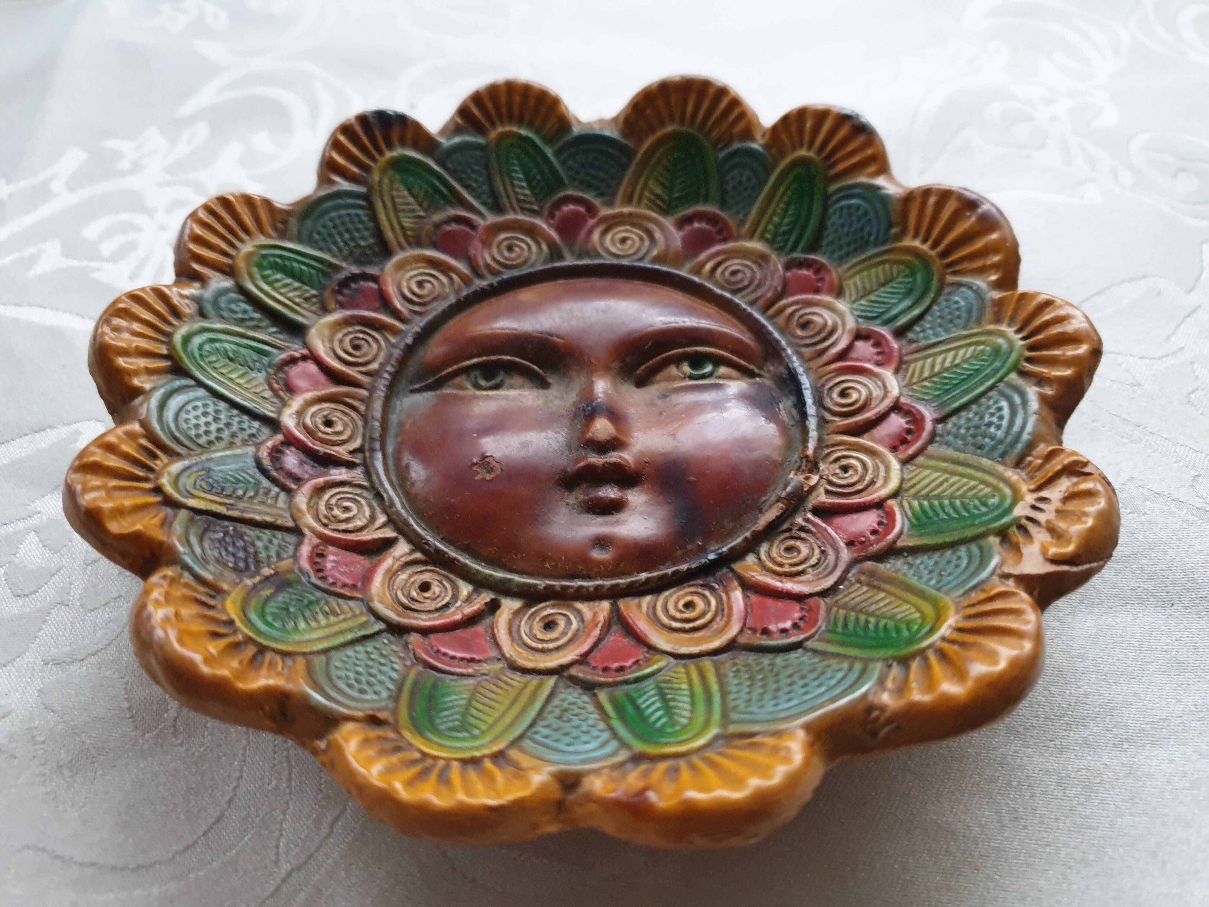 Empty ceramic sun pocket signed Jesus mariq
