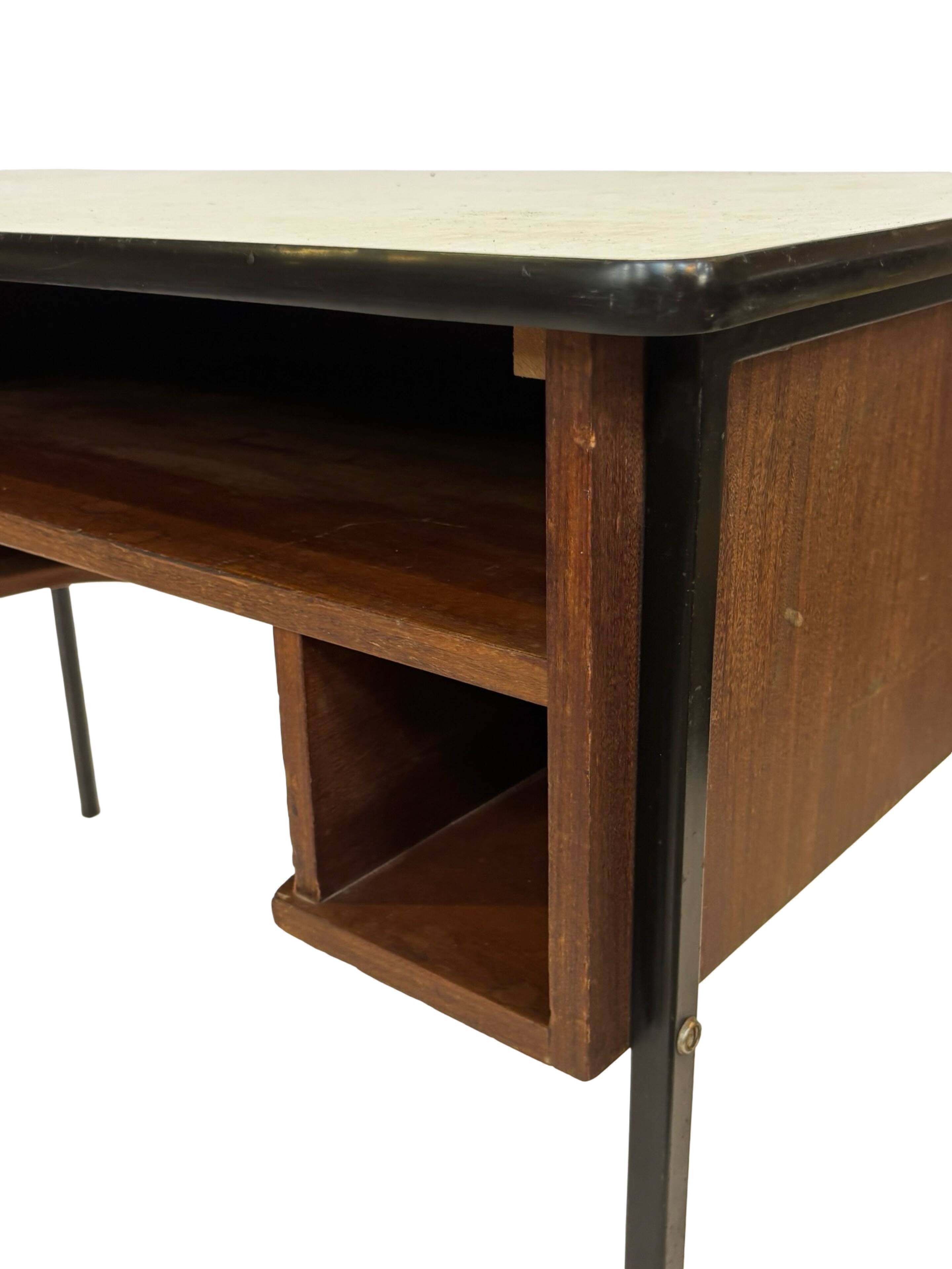 Bureau Mid-Century design Marko Galvanitas Pays-Bas bureau d'enseignant 1960