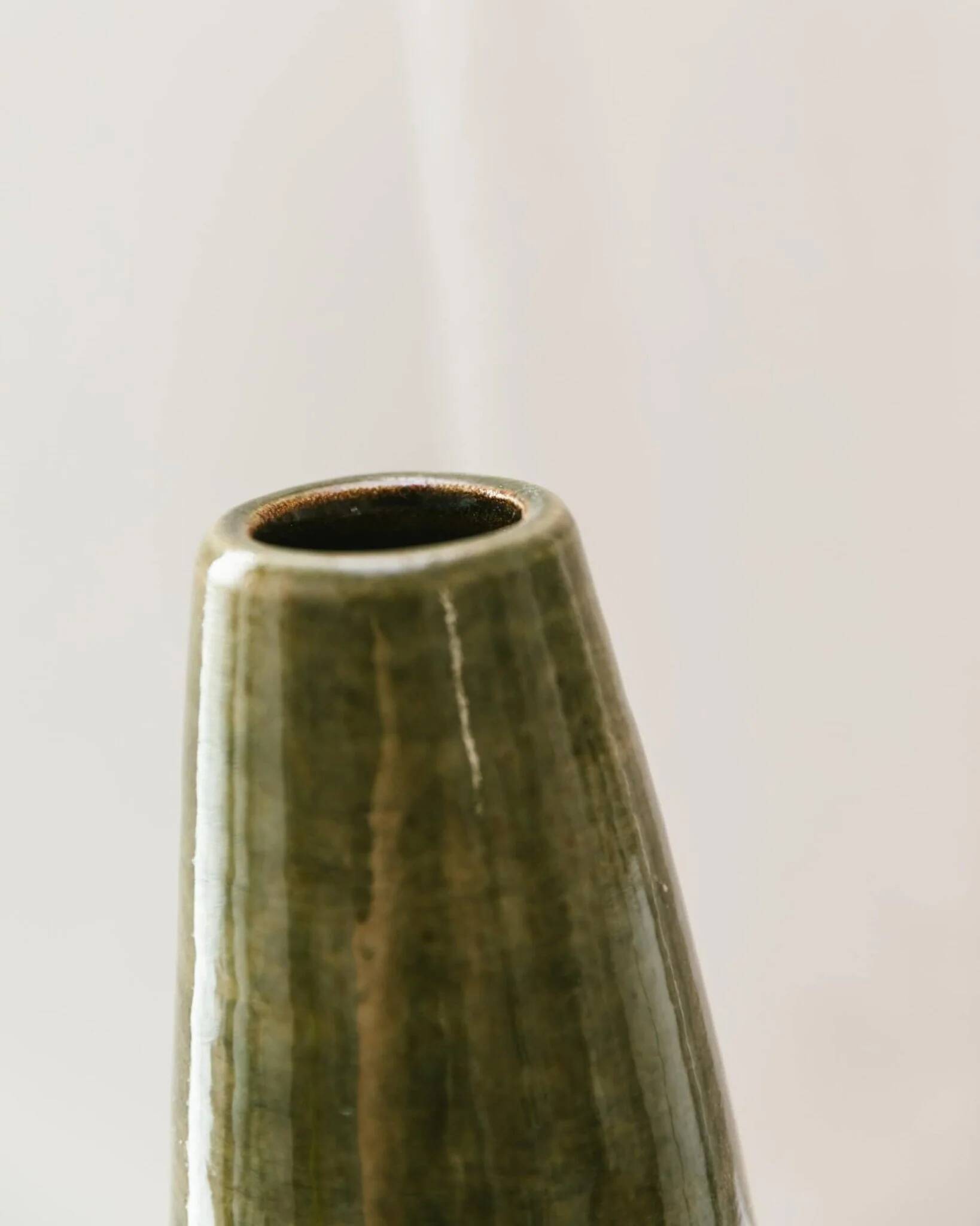 Olive Green Ceramic Vase by VEB Coswig Keramik – East German Mid-Century 70s