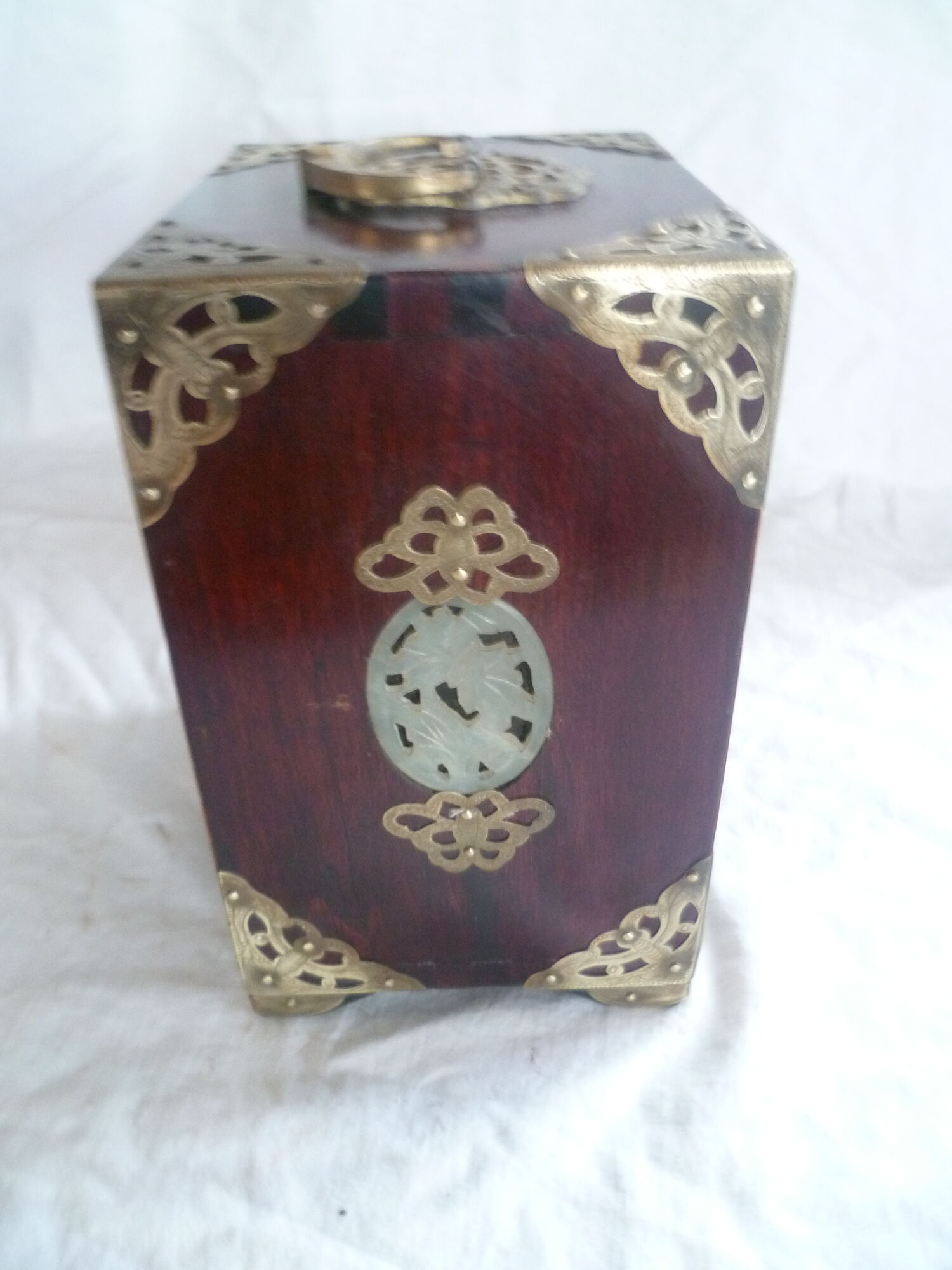 Mother-of-pearl wood jewelry box & chinoiserie brass