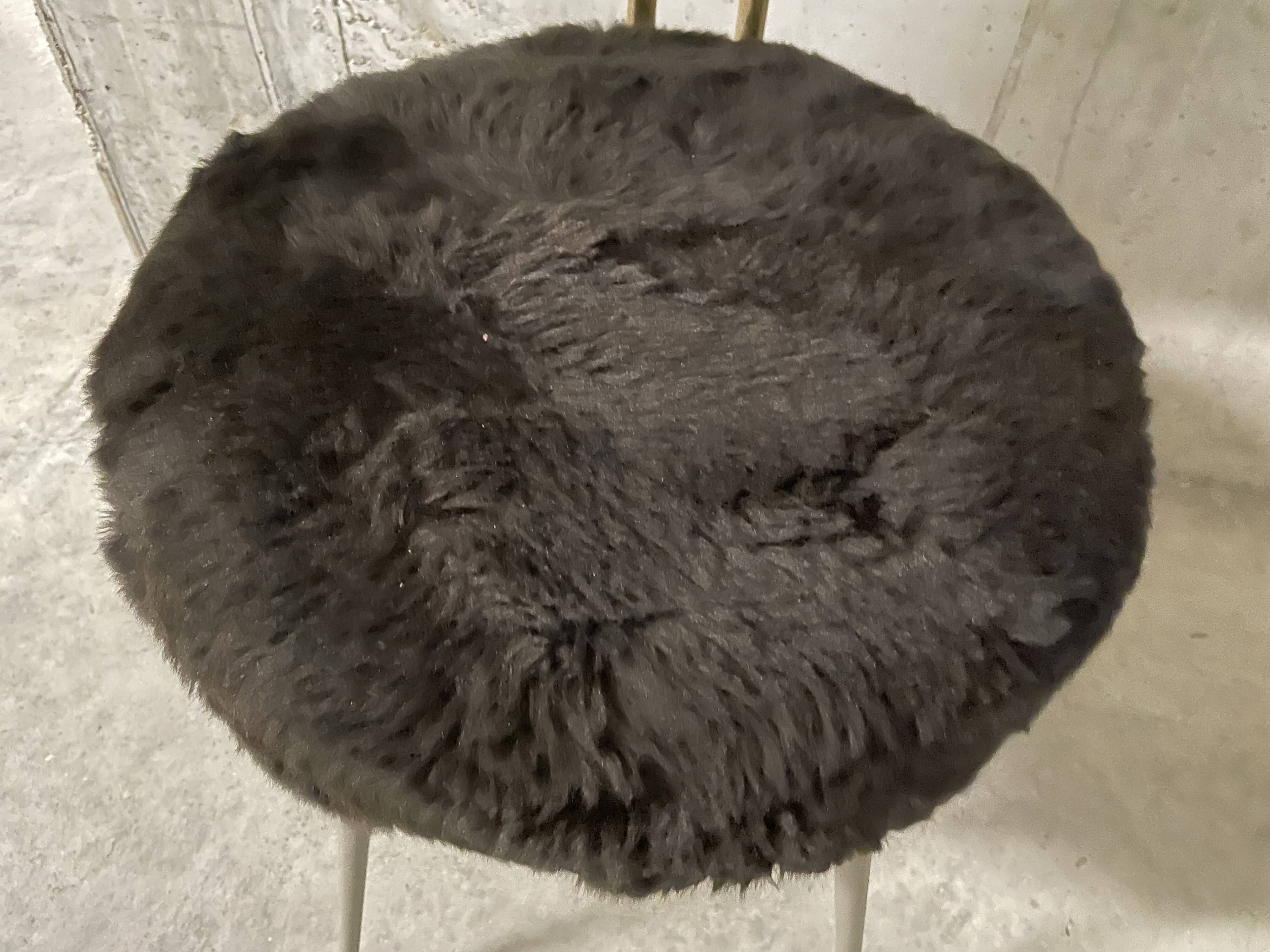 Chaise Pelfran en fausse fourrure, années 70
