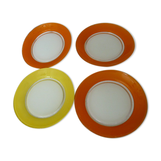 4 assiettes plates en Duralex de couleur