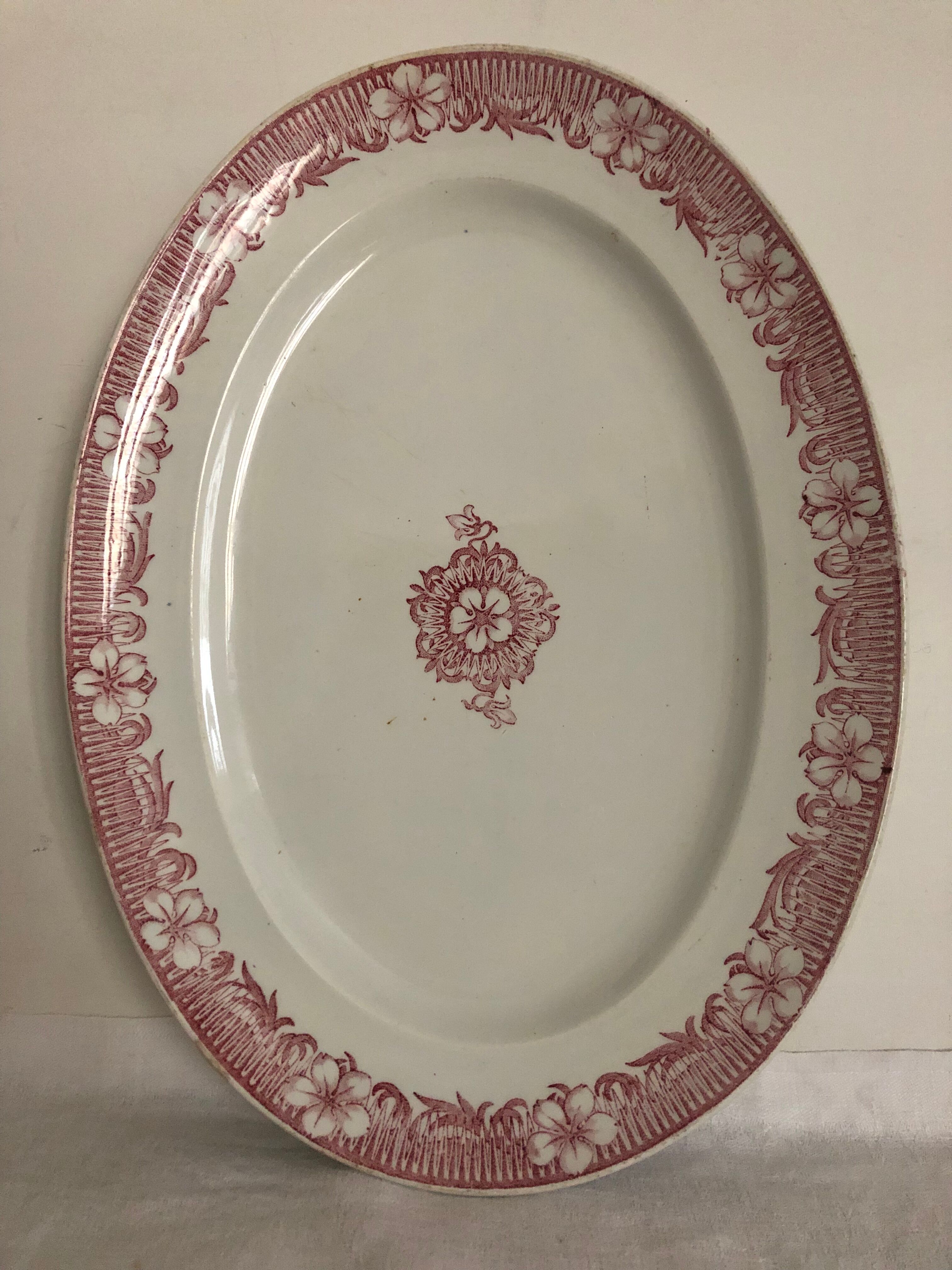 Oval flat - Creil and Montereau - Iron Land - Lily