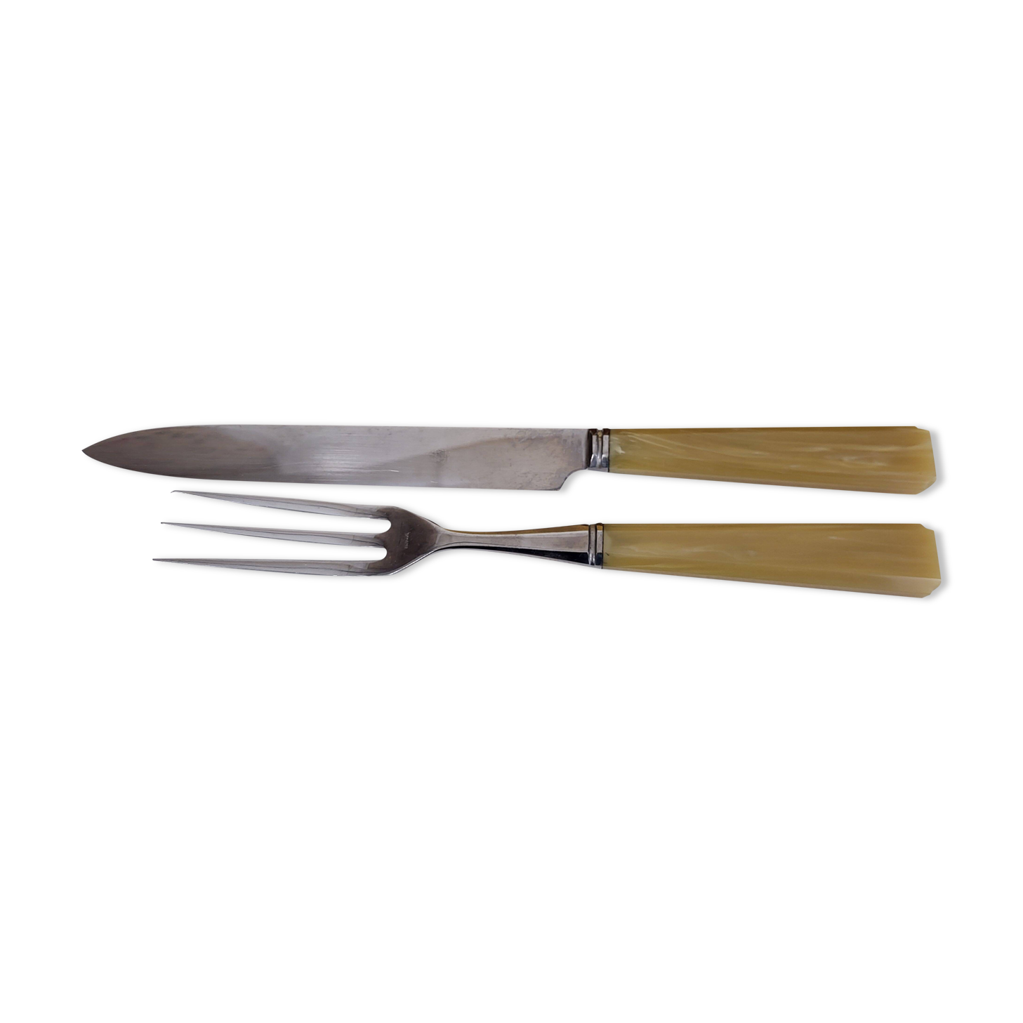 Serving cutlery