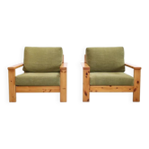 Ensemble de deux fauteuils design italiens en pin des années 1970