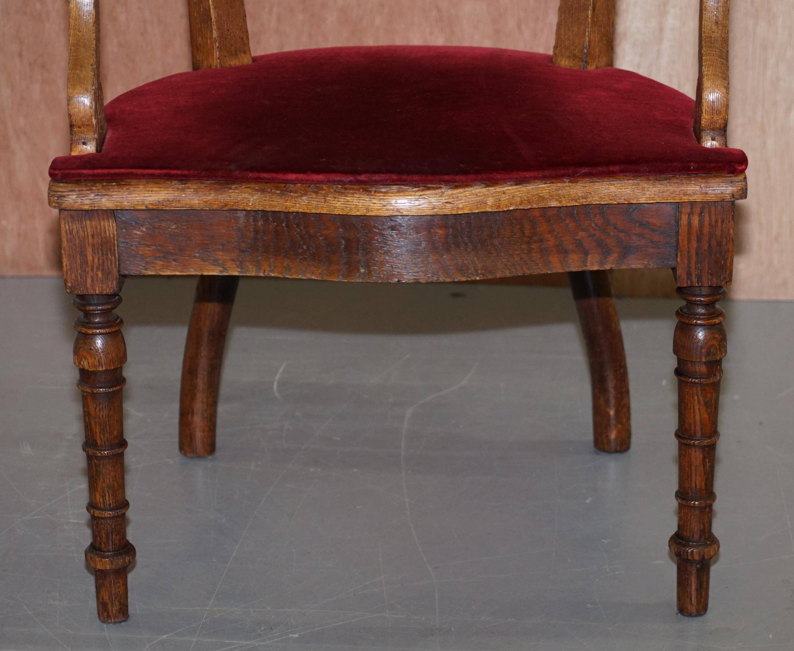 Antique Régence Bergère Armchair in Carved Oak with Lion Head Armrests