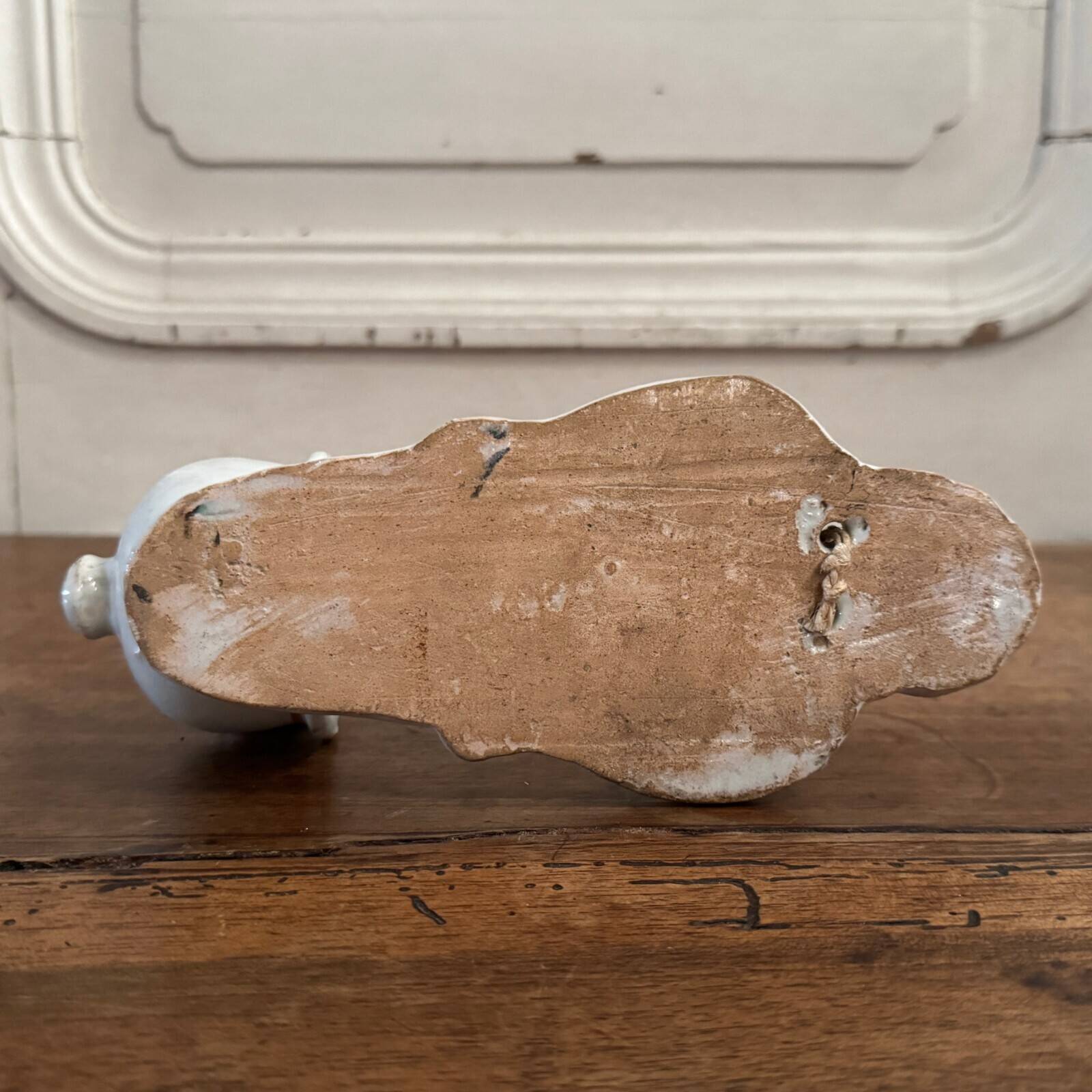 Wall-mounted holy water font in polychrome earthenware from the Nevers factory, 18th century