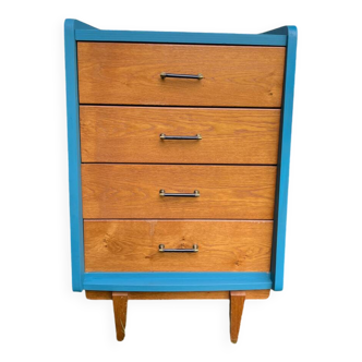 Crumpled chest of drawers