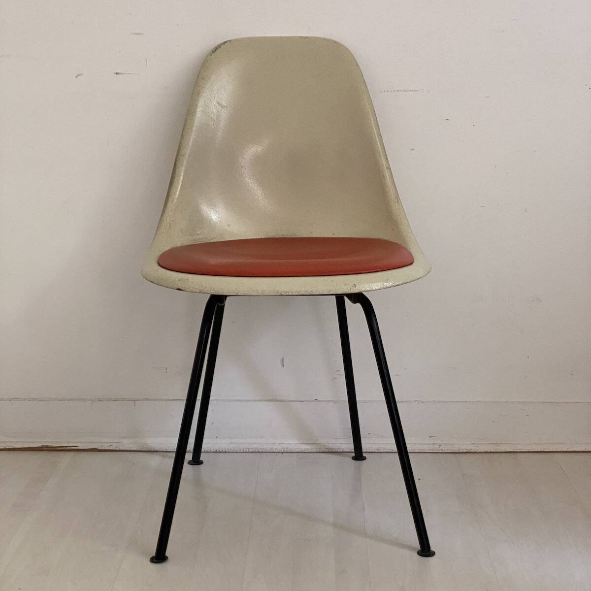 DSX chair by Charles and Ray Eames, Herman Miller edition