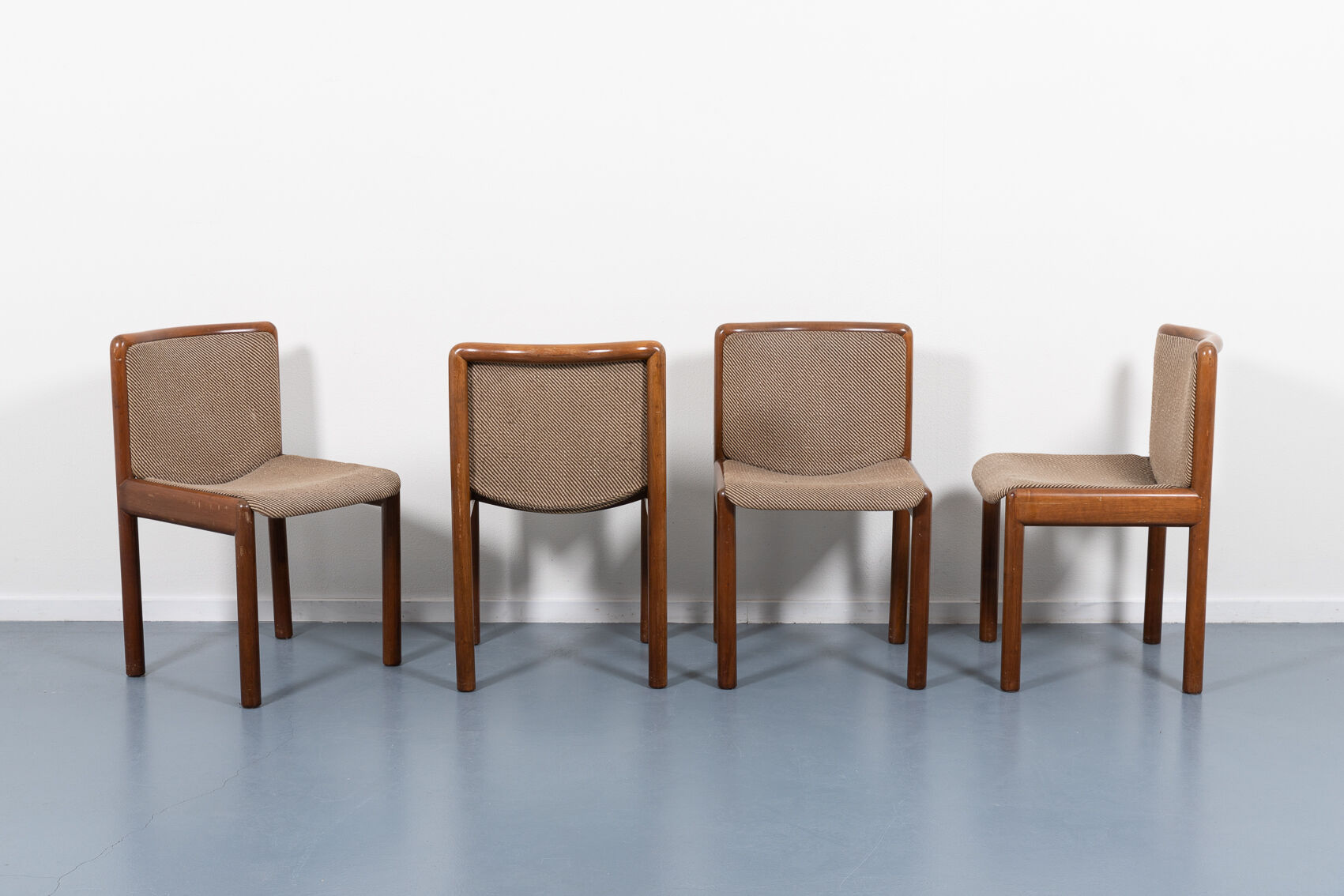 Set of 4 vintage Italian chairs 1970