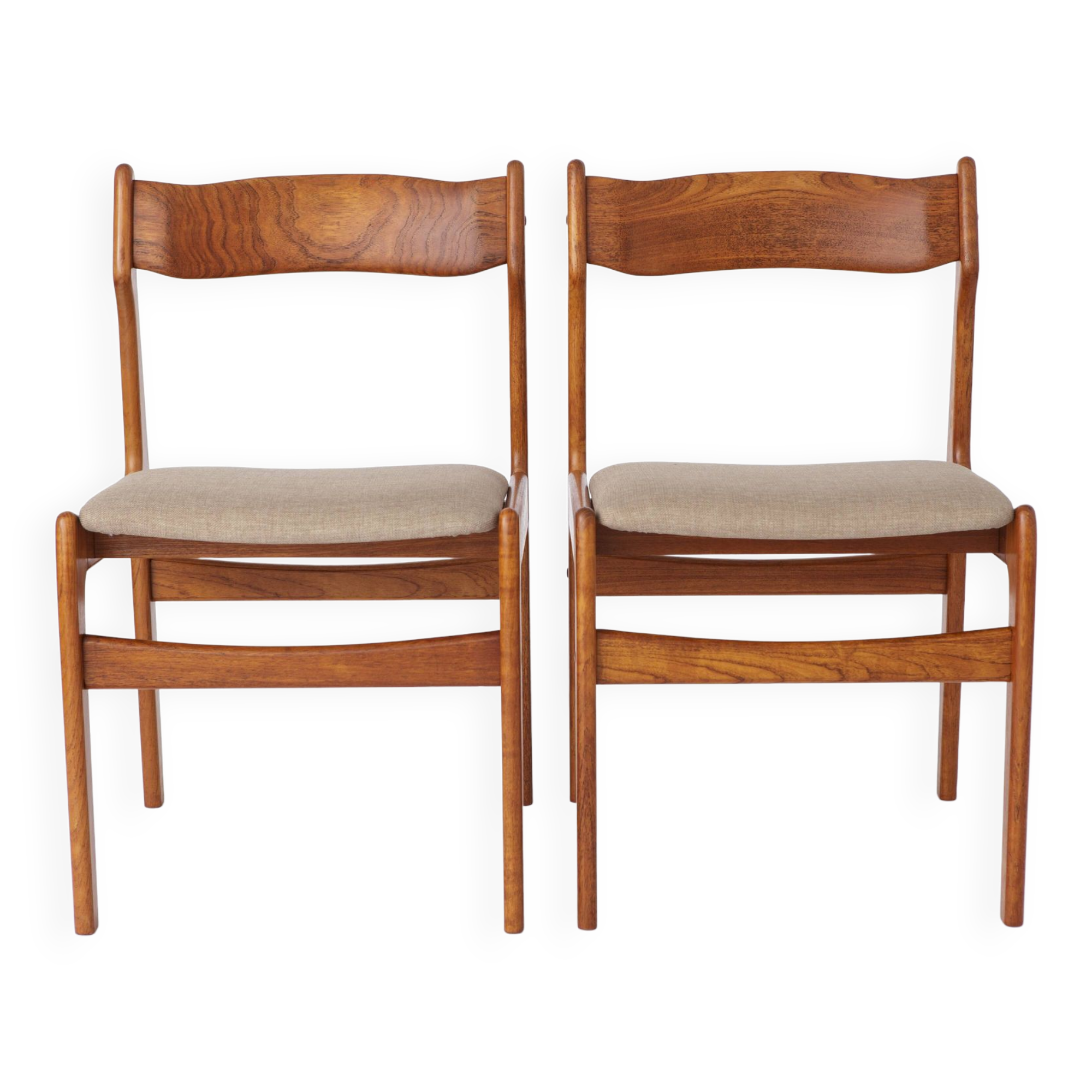 2 of 5 Vintage Danish Chairs 1960s - Walnut Chair Frame