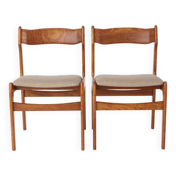 2 of 5 Vintage Danish Chairs 1960s - Walnut Chair Frame