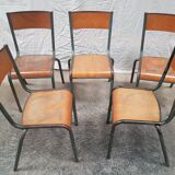 Ancienne chaises d'école vintage