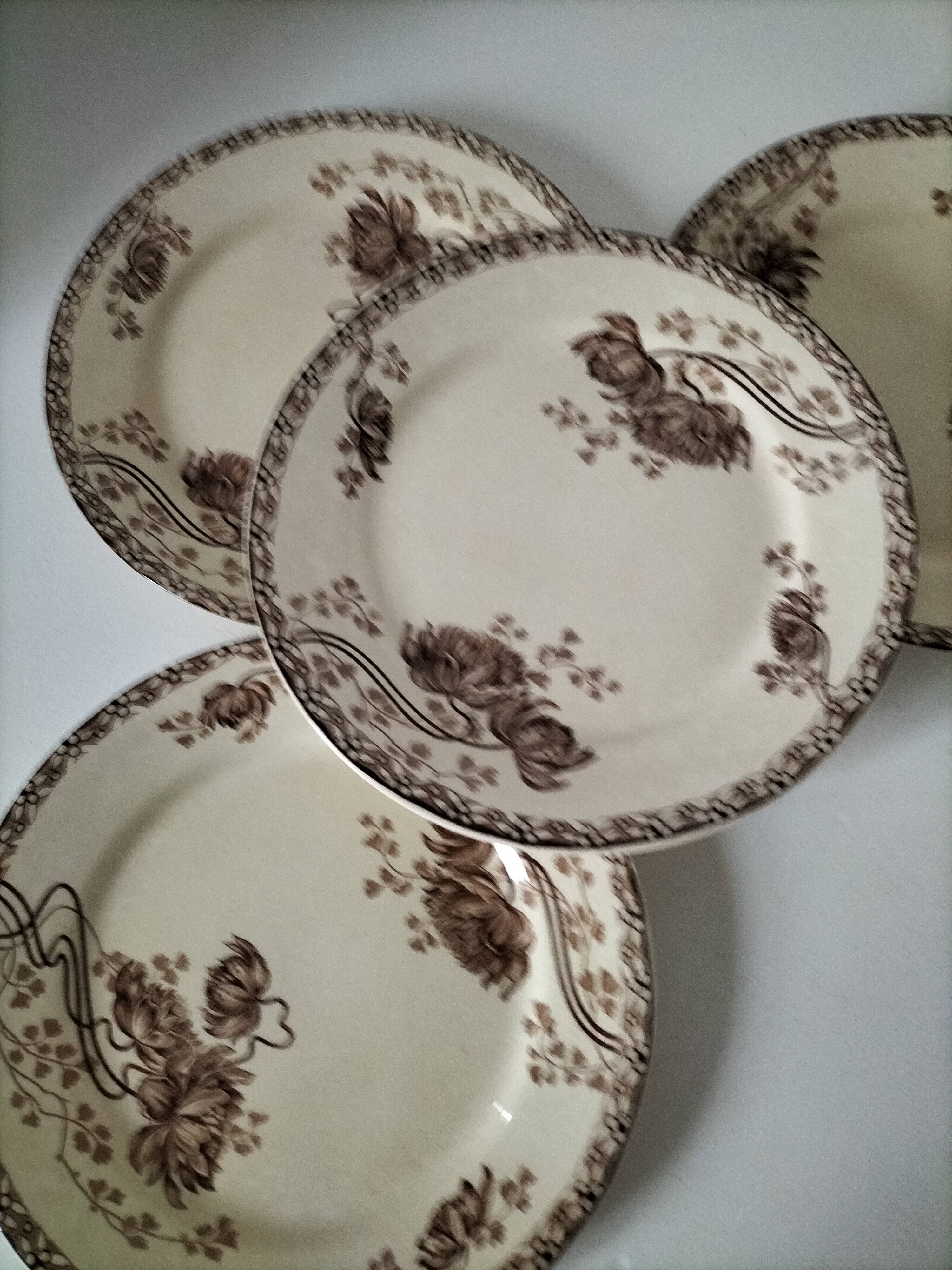 Set of 4 Sarreguemines plates, Royat model, 19th century, early 20th century