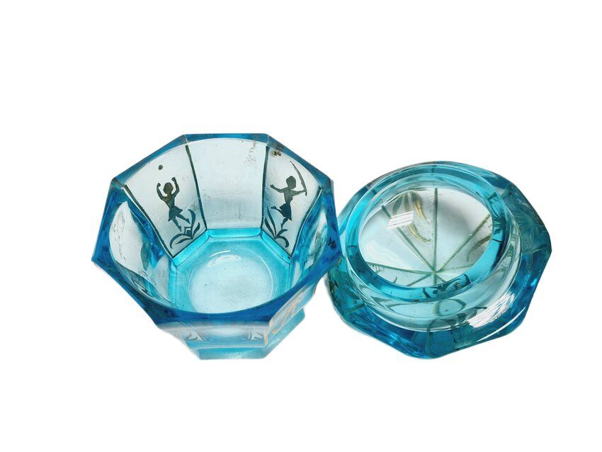 Biedermeier candy dish from Moser, Bohemia, 1890s