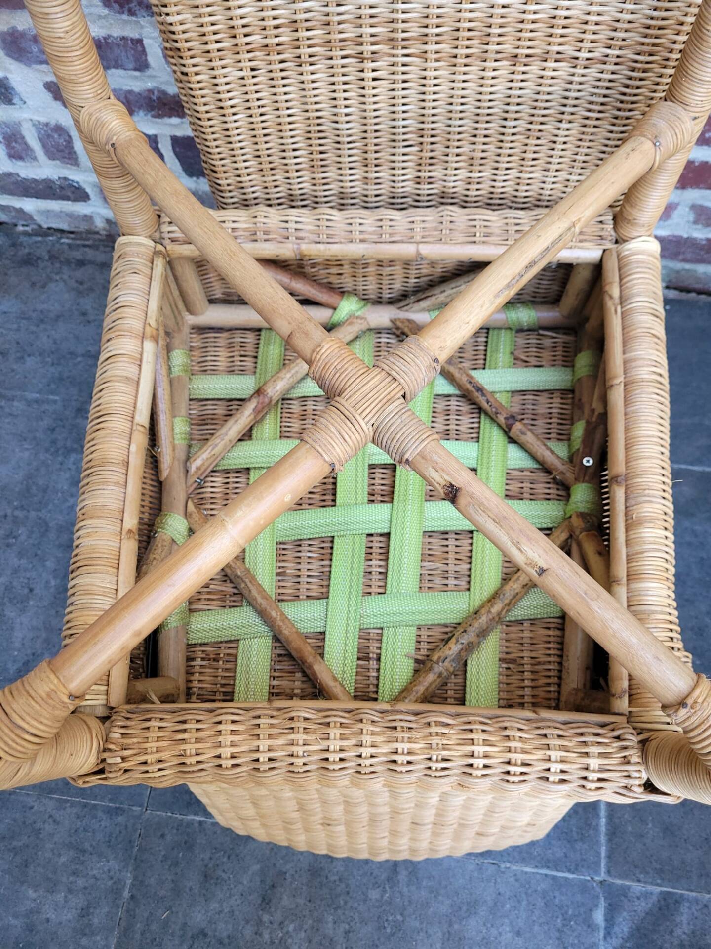 4 dining chairs in natural rattan and woven wicker