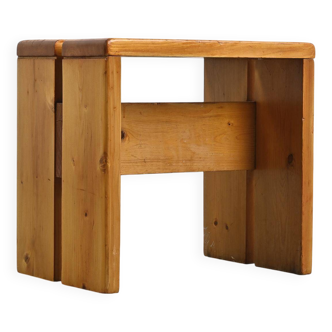 Solid pine stool from Les Arcs.