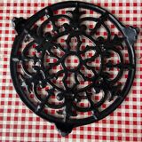Black cast iron table mat
