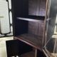 Armoire vitrine en rouge et noir