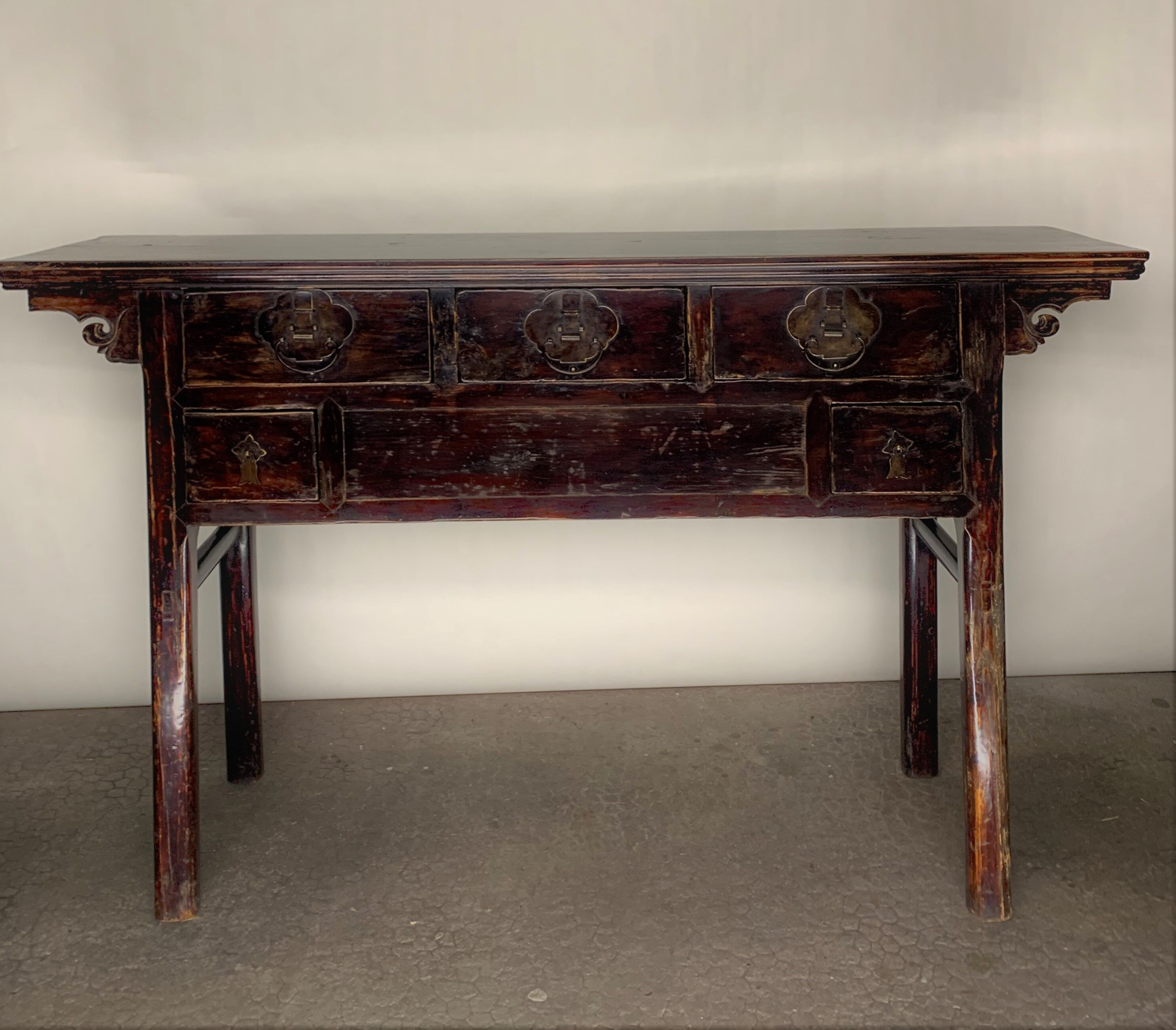 Chinese lay console