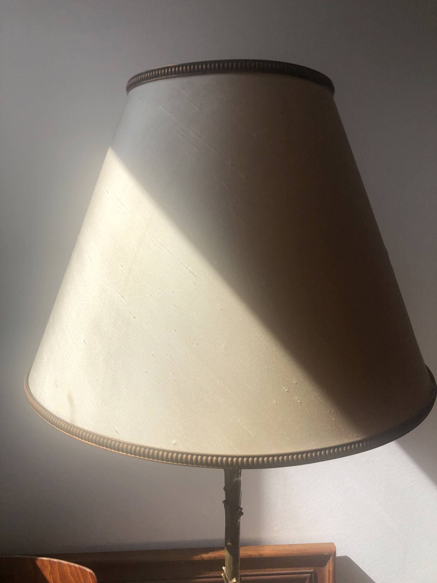 Lampe en bronze décor palmier Maison Bagués années 1970 en TBE