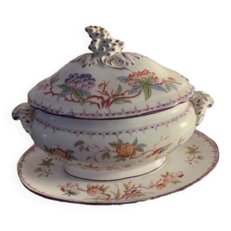 Sauce boat with lid in Sarreguemines earthenware 1860-1919