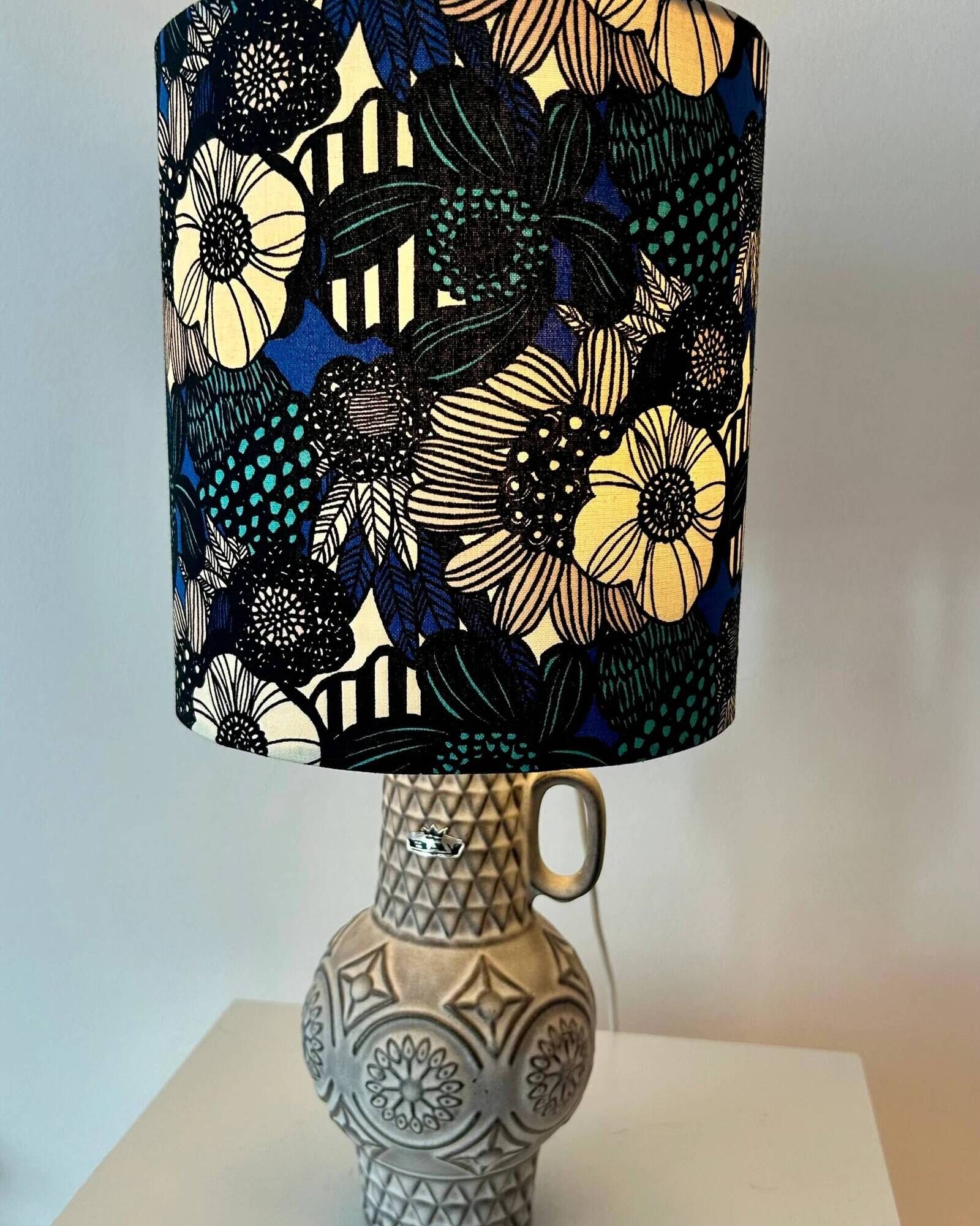 Petite lampe sans fil upcyclée à partir d'un vase vintage Bodo Mans