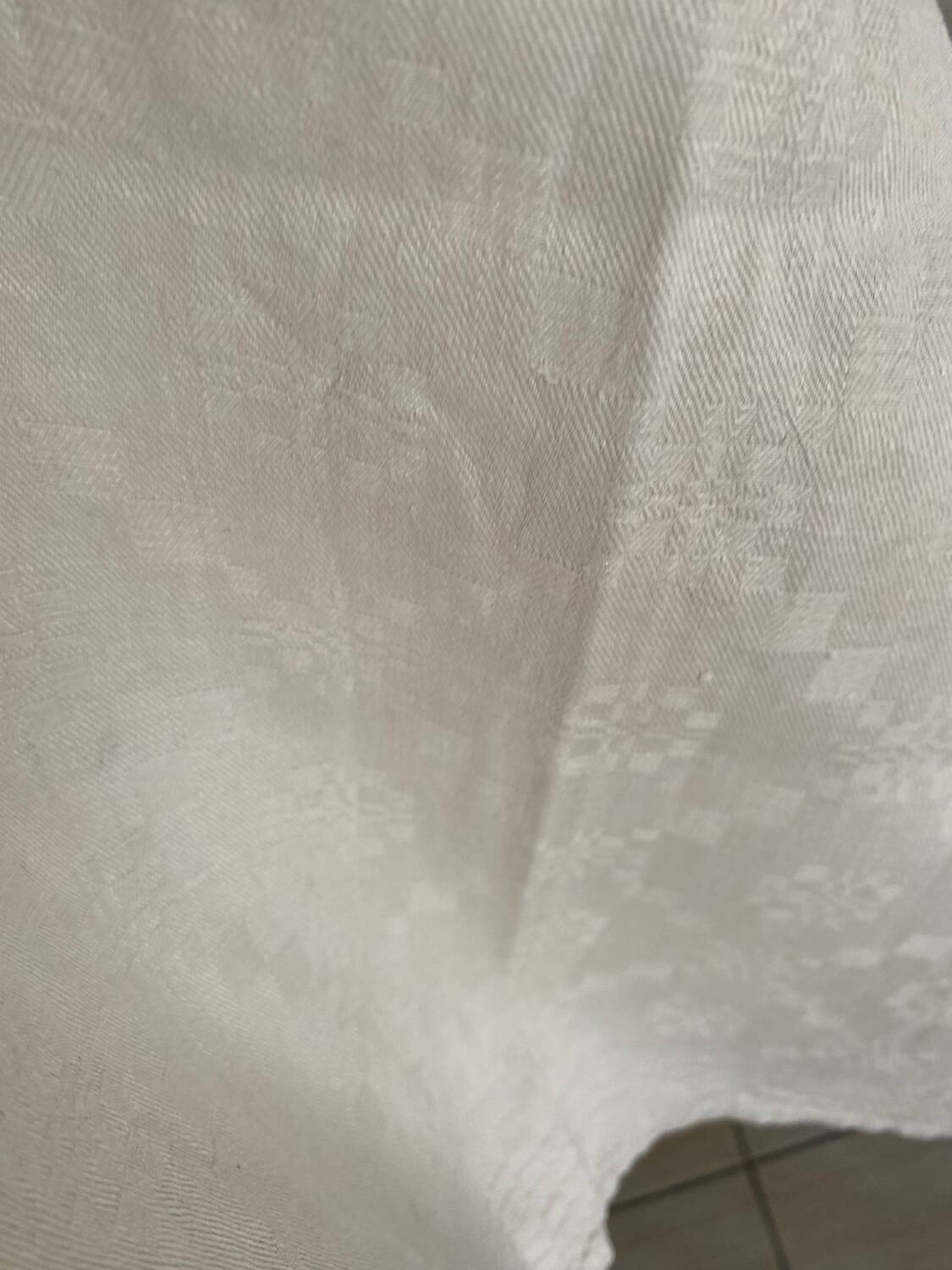 5 country tea towels in BM monogram linen damask.