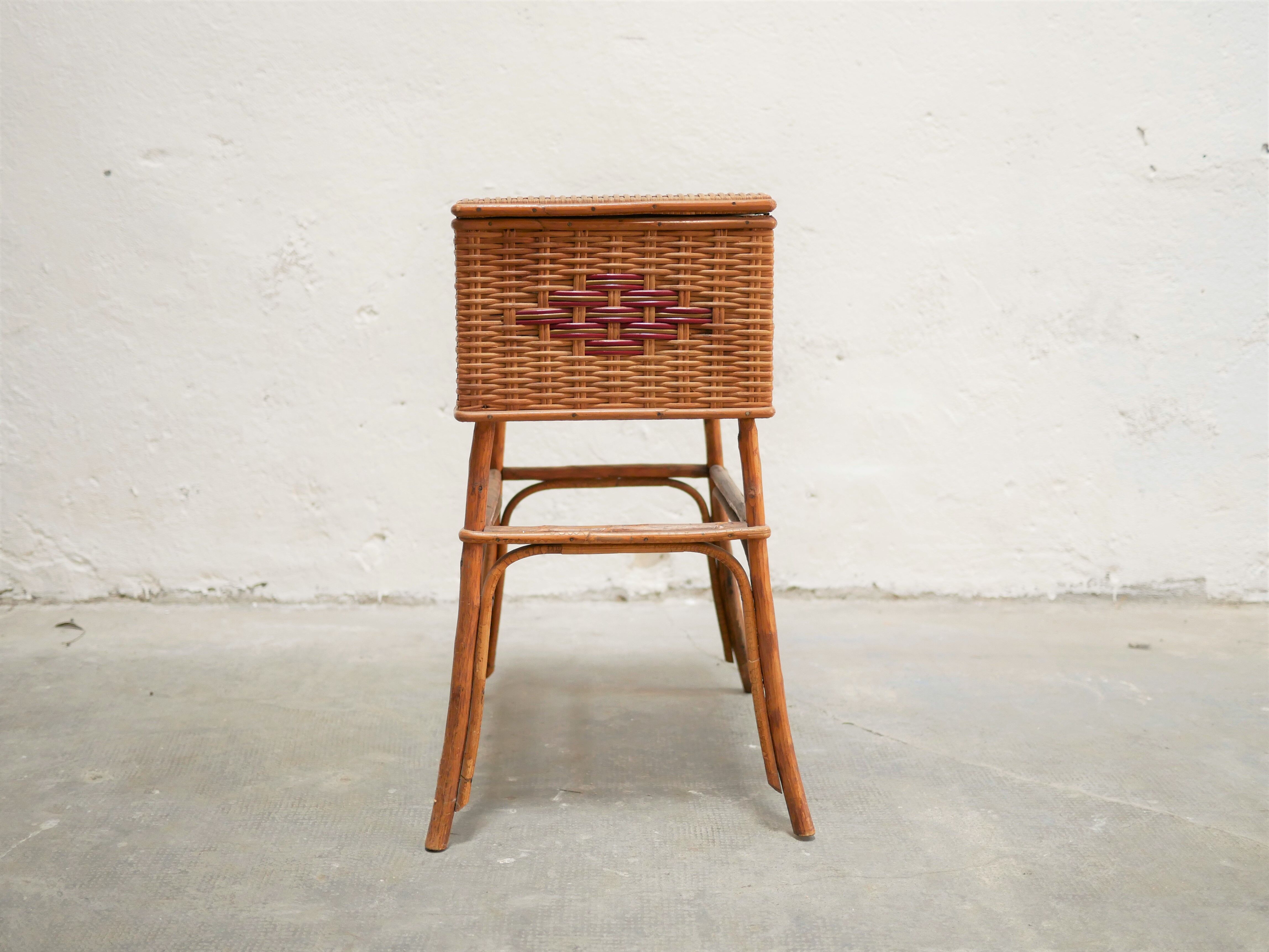 Worker vintage rattan basket
