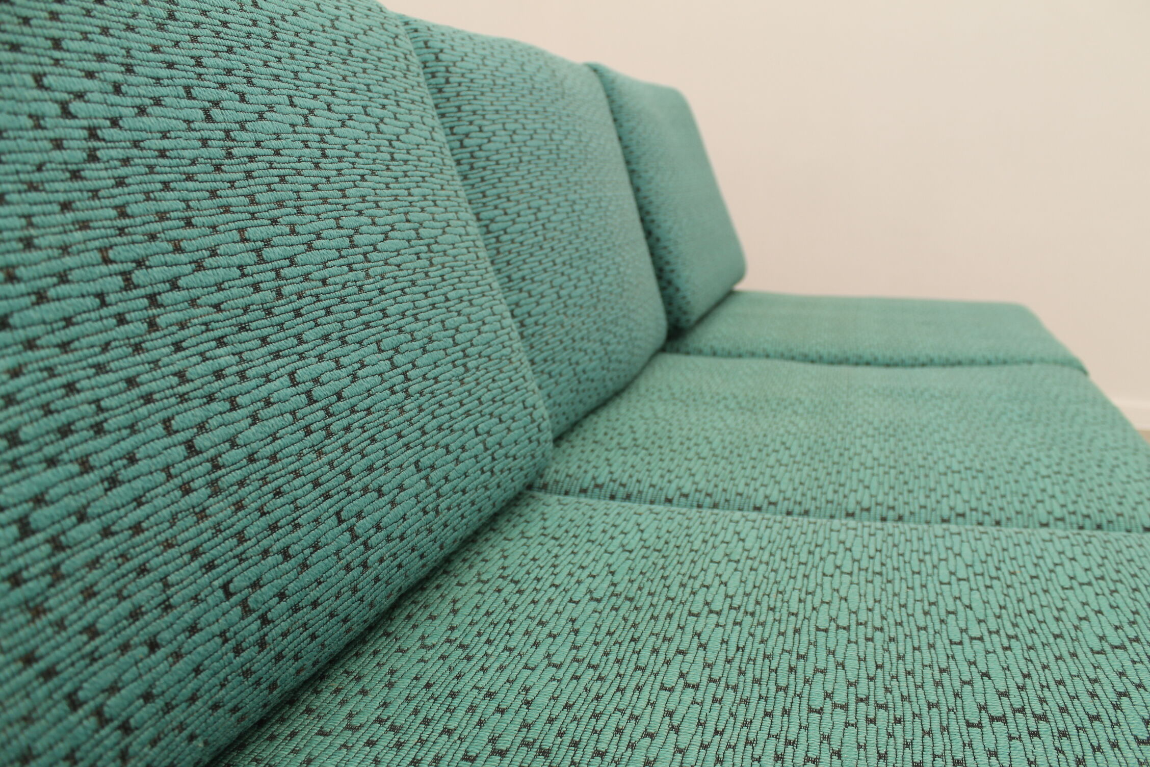 Mid century sofabed in walnut by jindrich halabala for up zavody, 1950´s