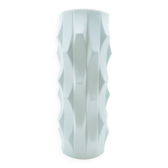 Vase abstrait en porcelaine