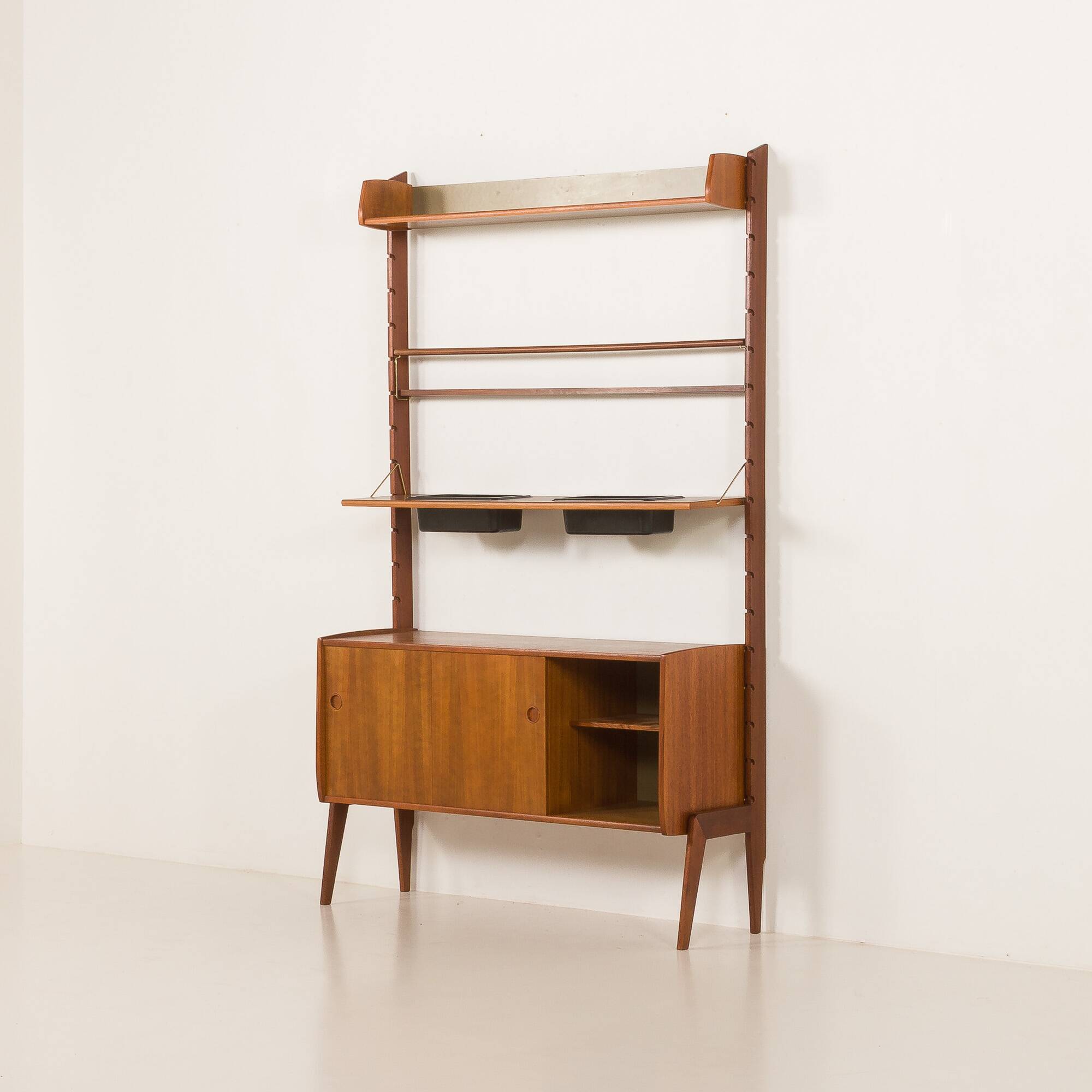 Ergo wall unit with a planter by John Texmon, Norway 1960s