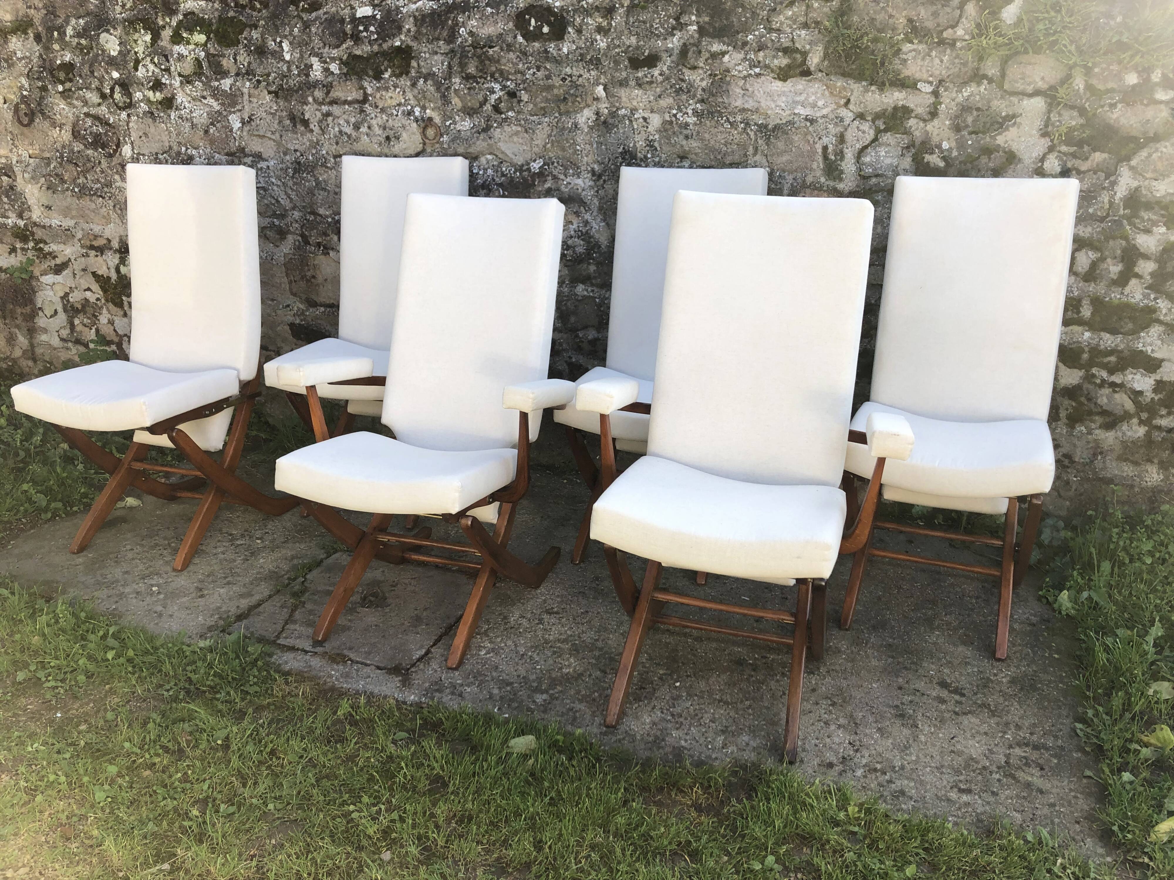 Set of 4 chairs and two reclining chairs in teak 1970