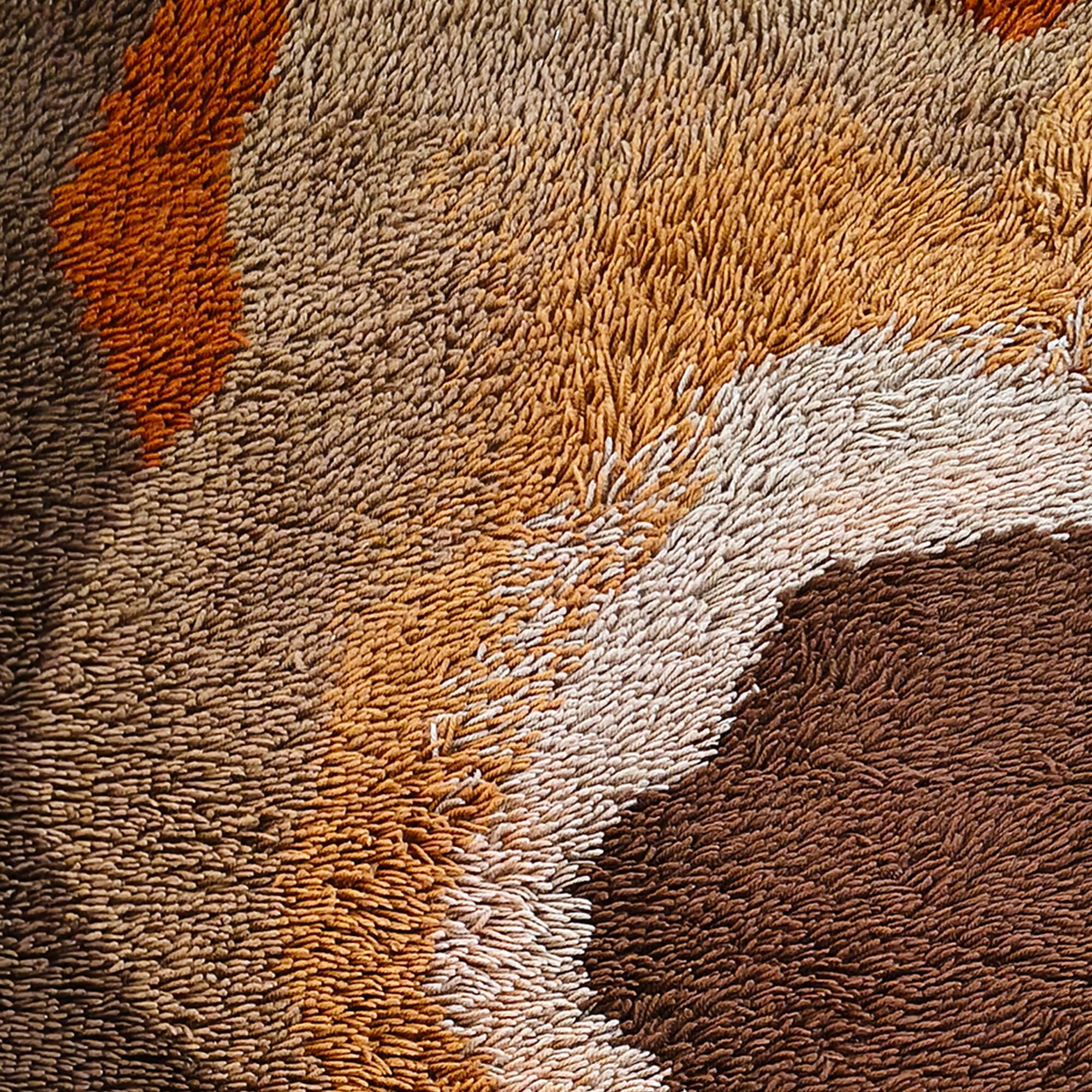 1970s Space Age Wool Rug | Mid-Century Modern Organic Wave Pattern. Made in Italy