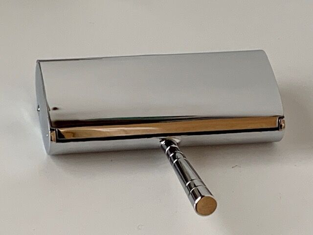 Stainless steel table crumb pickup