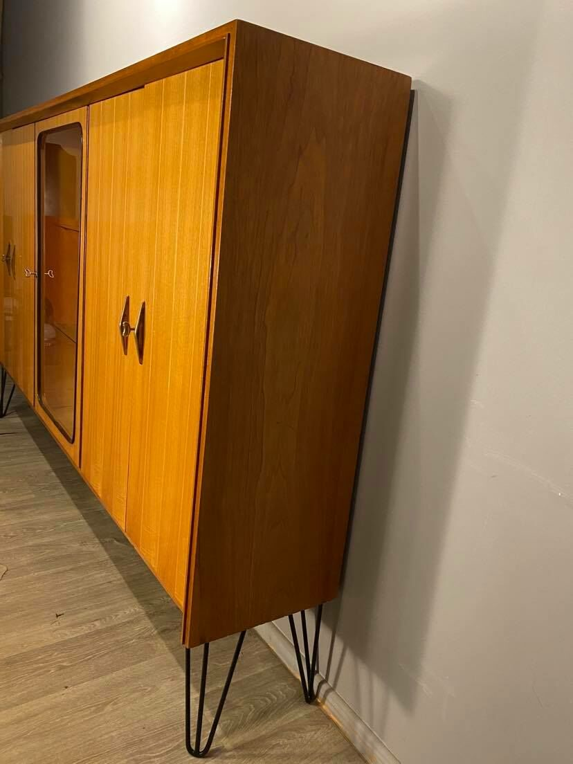 Bibliothèque sur les jambes vintage des années 60, années 1960