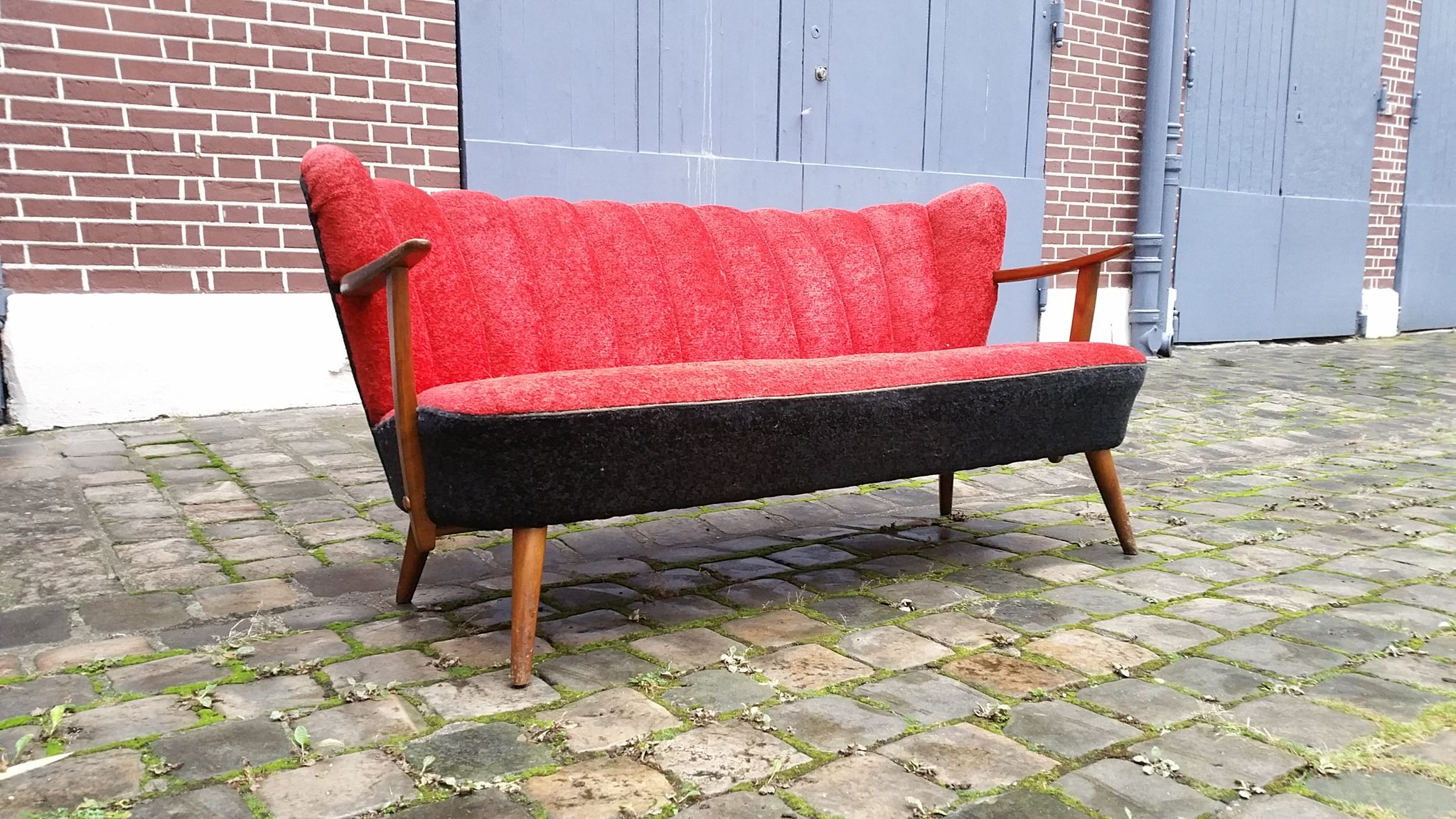 Scandinavian cocktail bi color red couch, 50s 60s