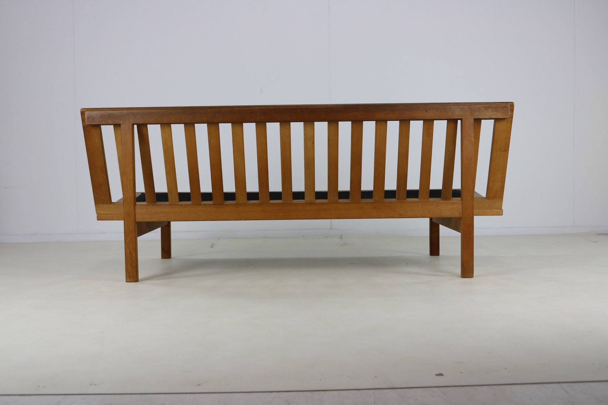 Canapé trois places design danois des années 60 par Børge Mogensen