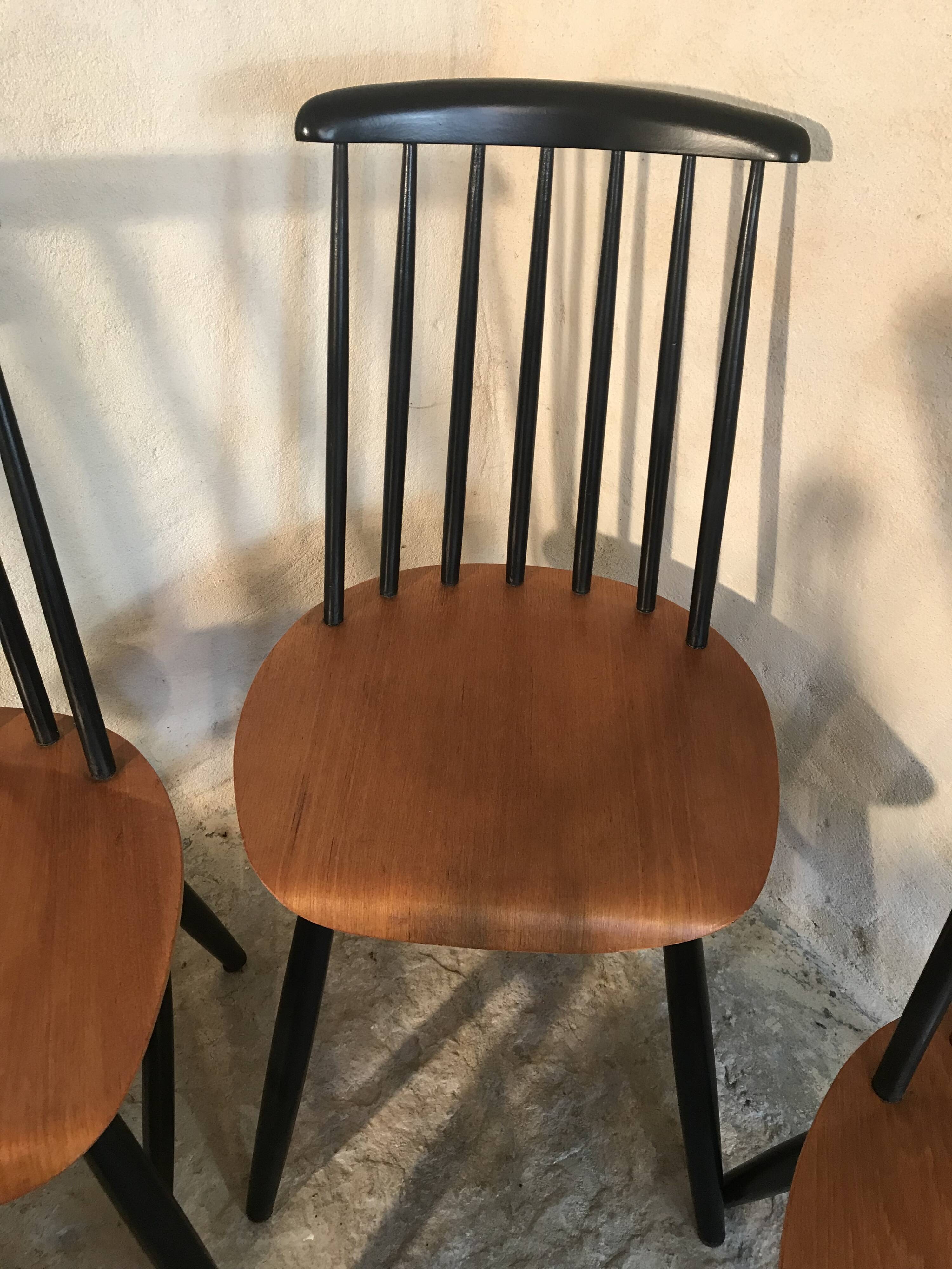 Set of 8 Scandinavian vintage Tapiovaara chairs