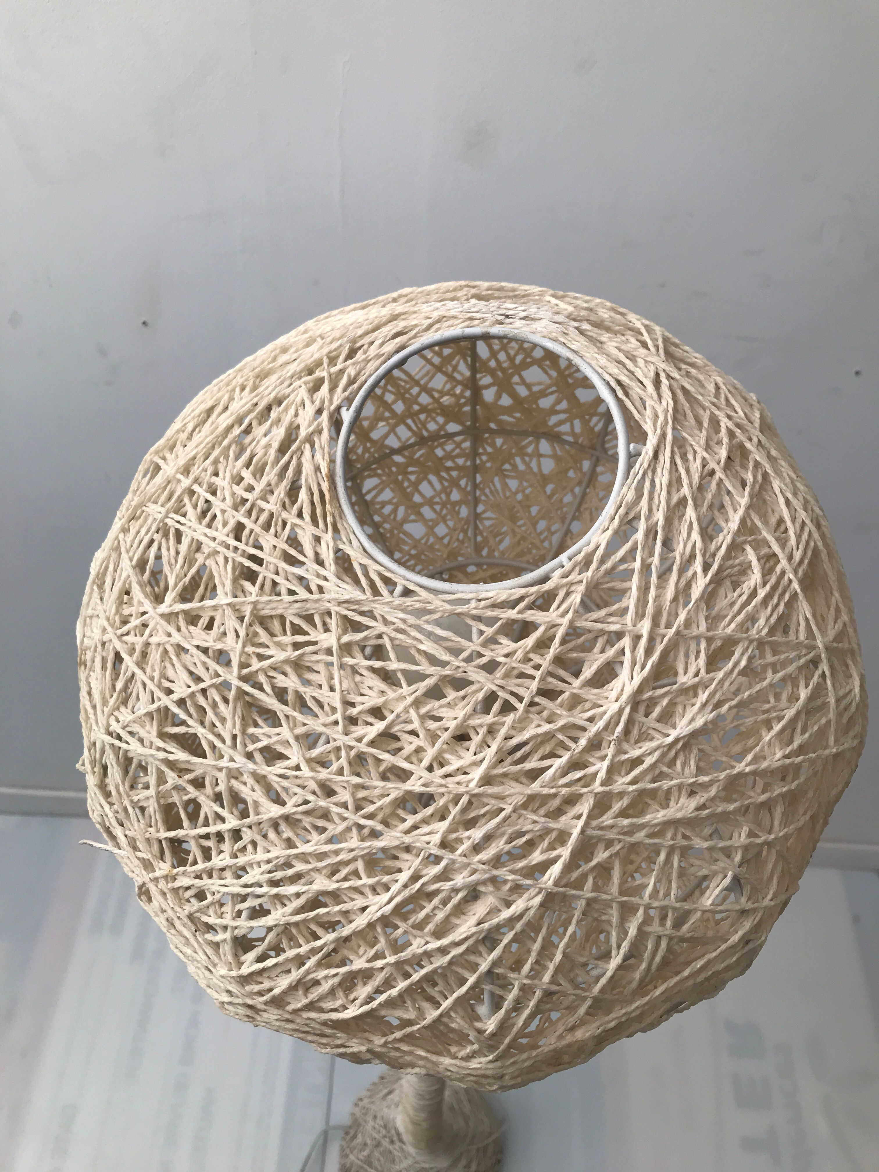 Braided twine lamppost