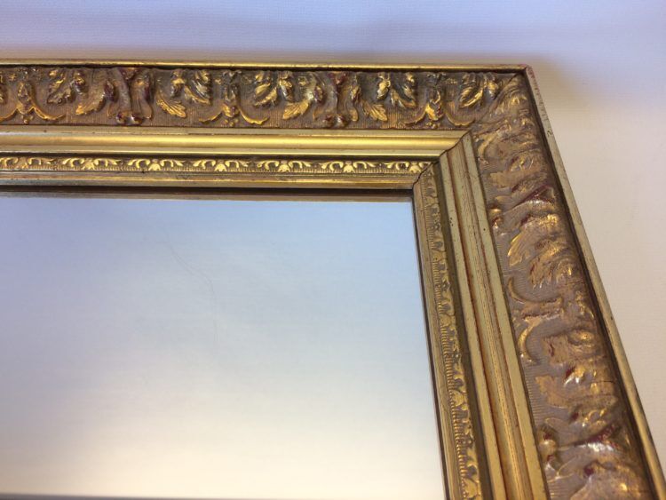 Mirror framing golden resin