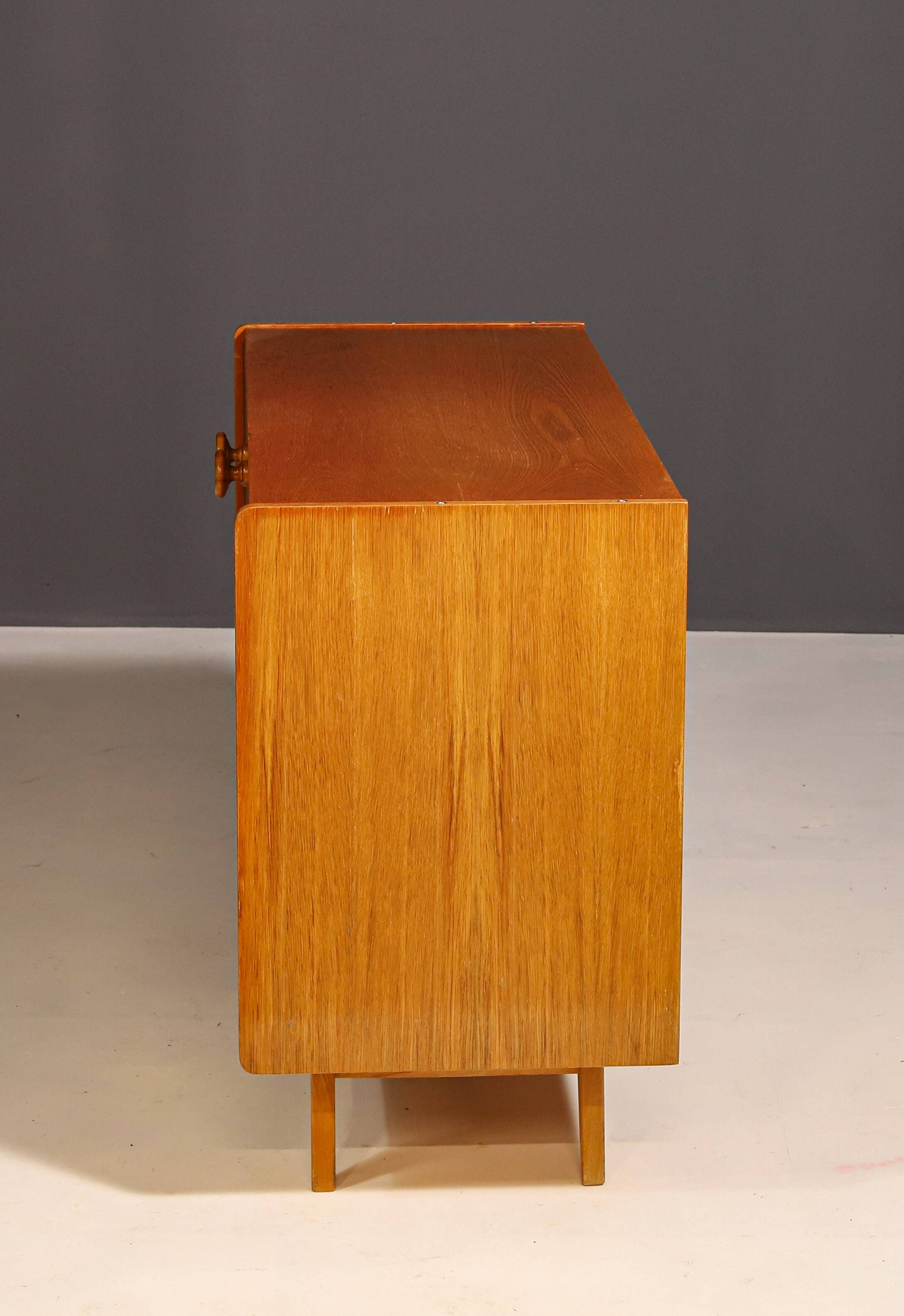Mid century cabinet U450 by Jiří Jiroutek for Interior Praha, Czechoslovakia, 1960´s