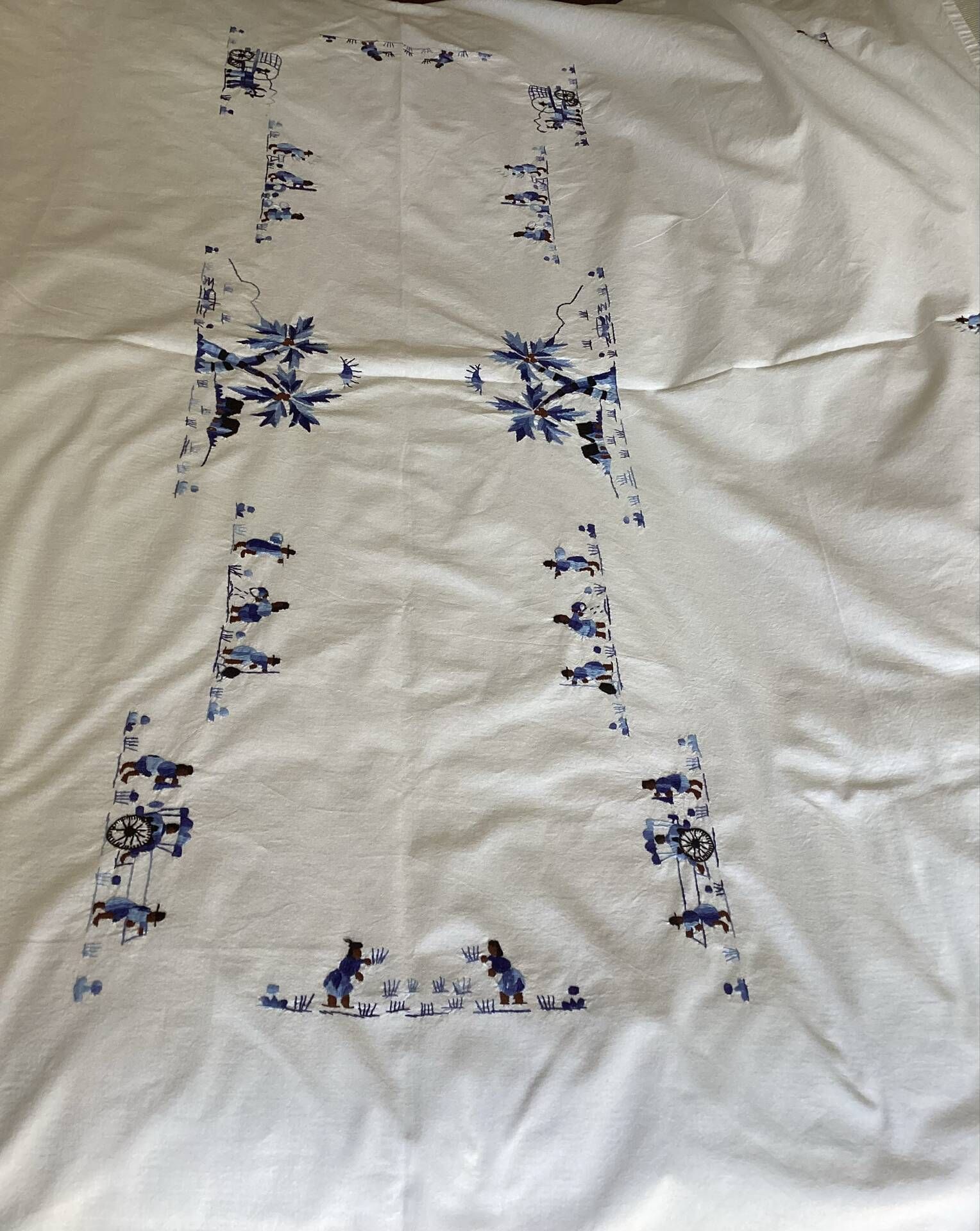 Large Malagasy artisan tablecloth