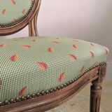 Traditional Medallion Chair