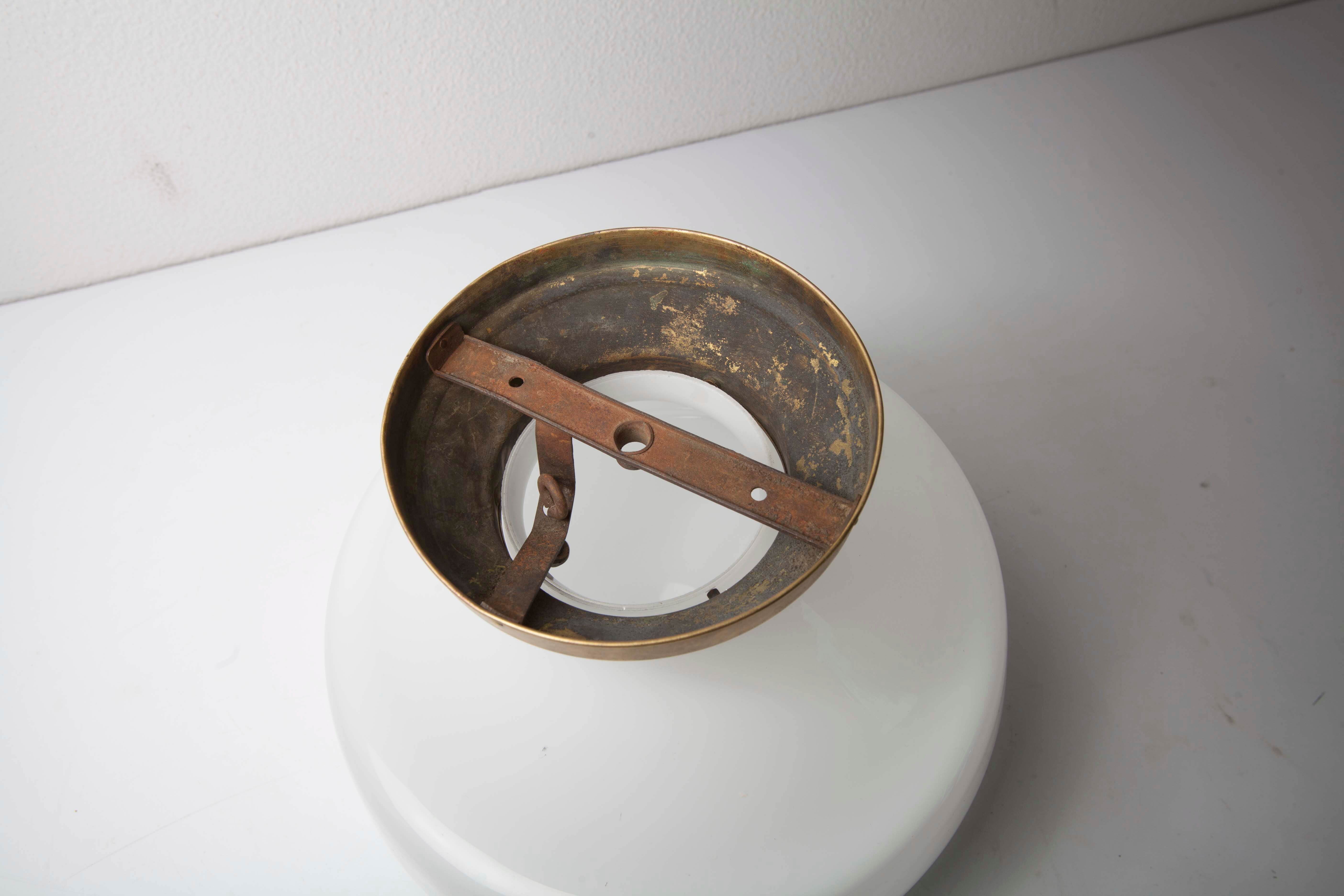 Globe opaline and brass plafon d30cm