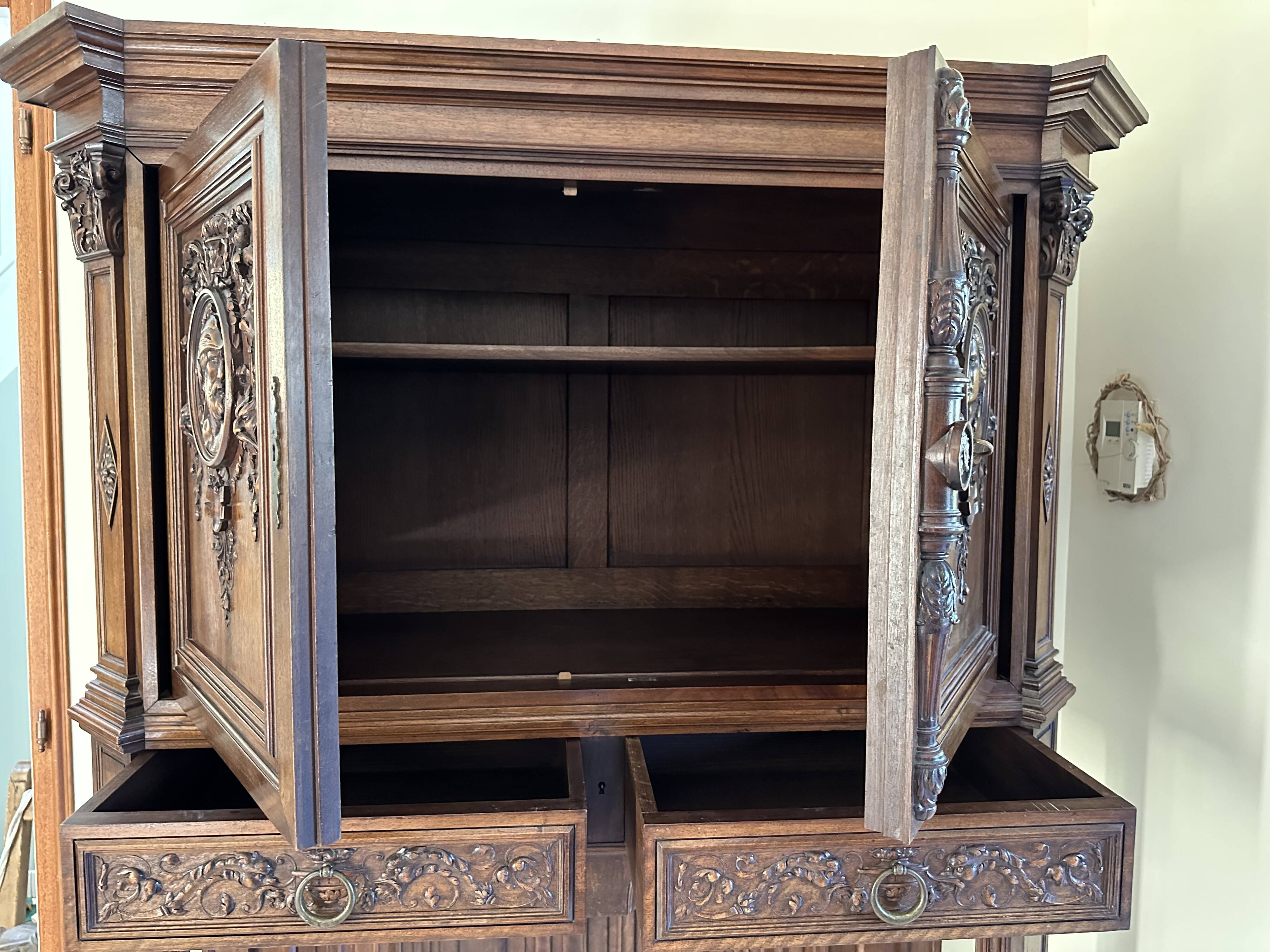 Haentges frères renaissance style cabinet in walnut